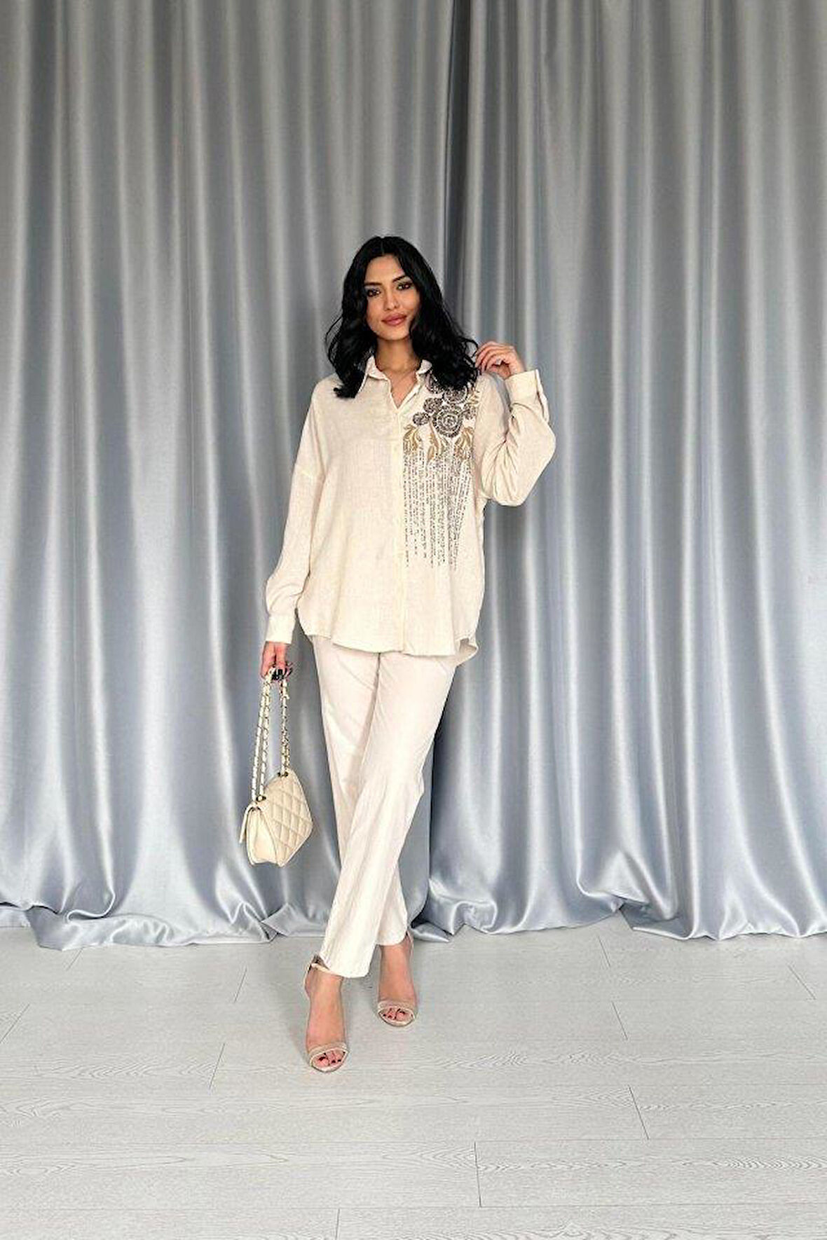 Krem Pulpayet Nakışlı Bedensiz Gömlek