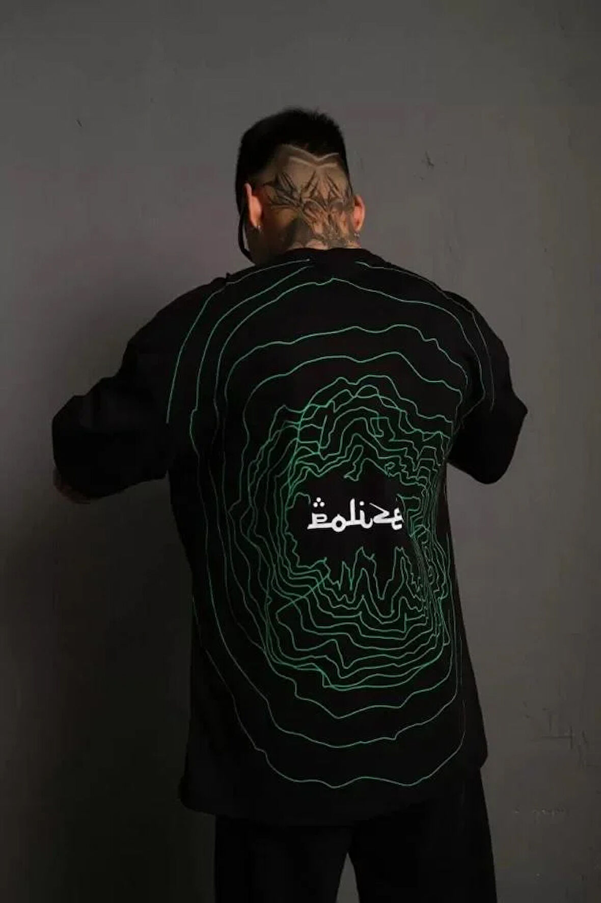 Erkek Bisiklet Yakalı Sırt Baskılı Oversize T-Shirt - Siyah