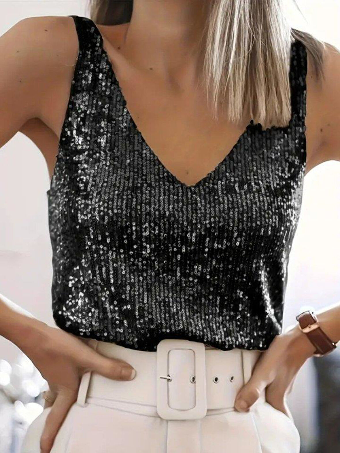 Pul Payetli Sıfır Kol Bluz -Siyah