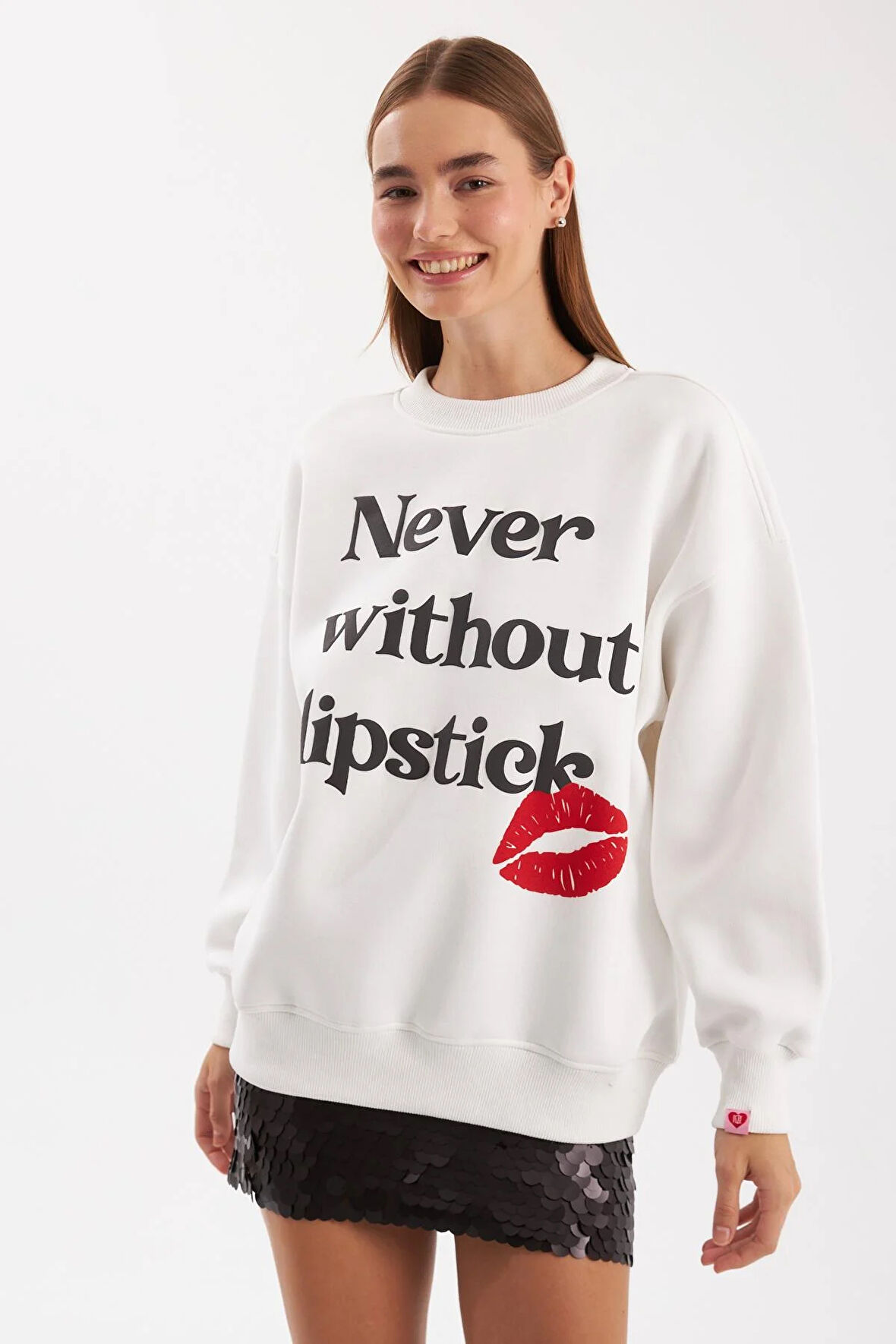 Lipstick Sloganlı Udo Sweatshirt Ekru