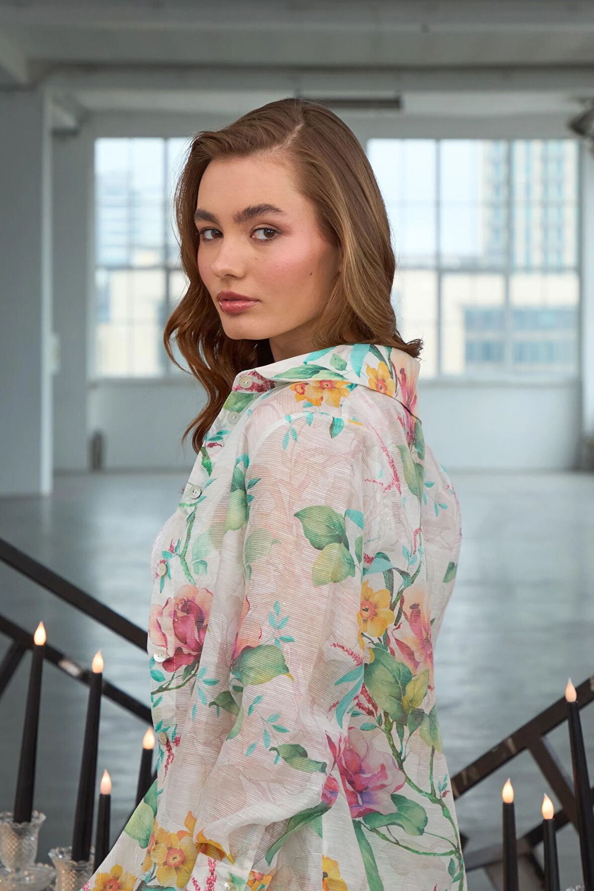 Luminescent Floral Lace Blouse Sarı