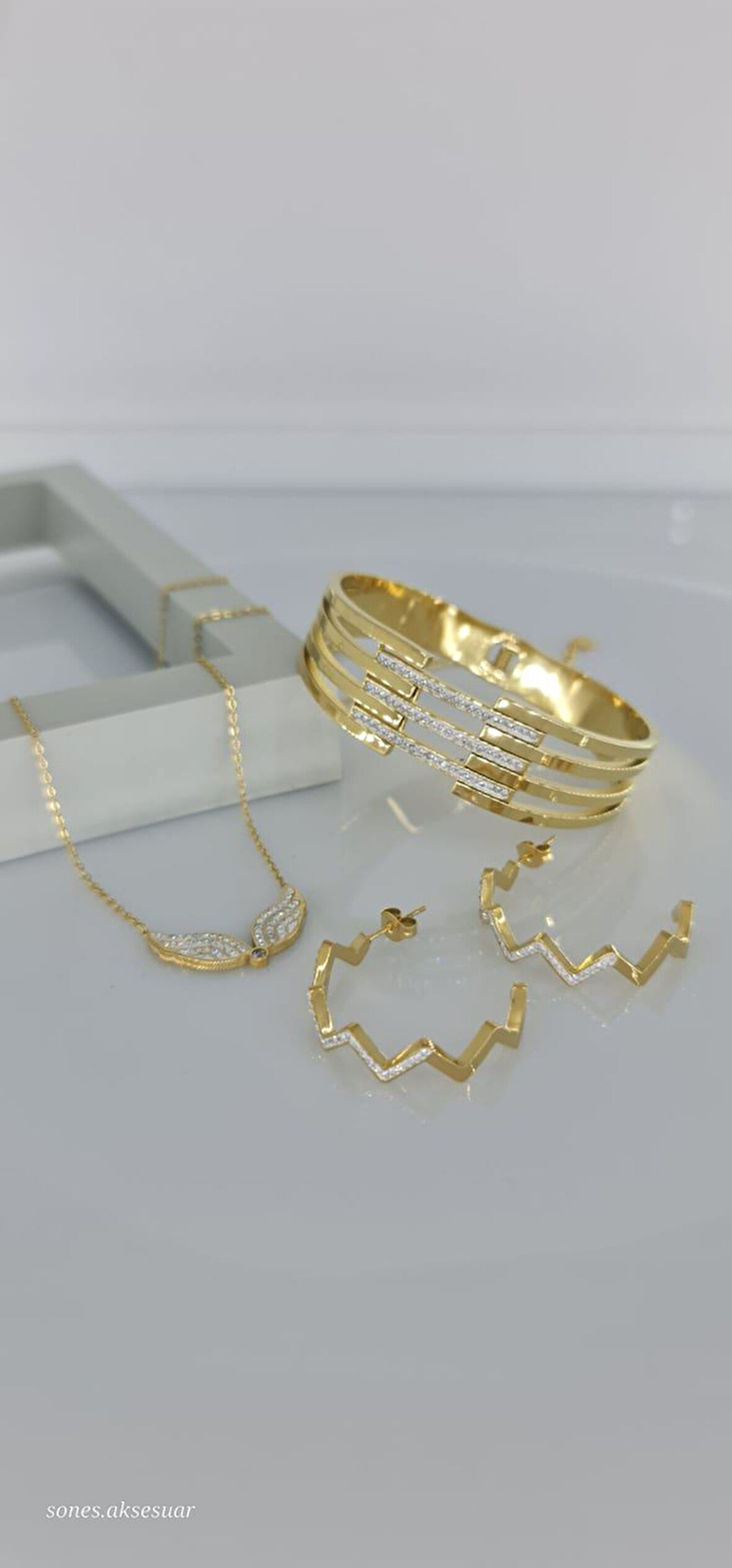 Milano Gold Çelik Takı Seti