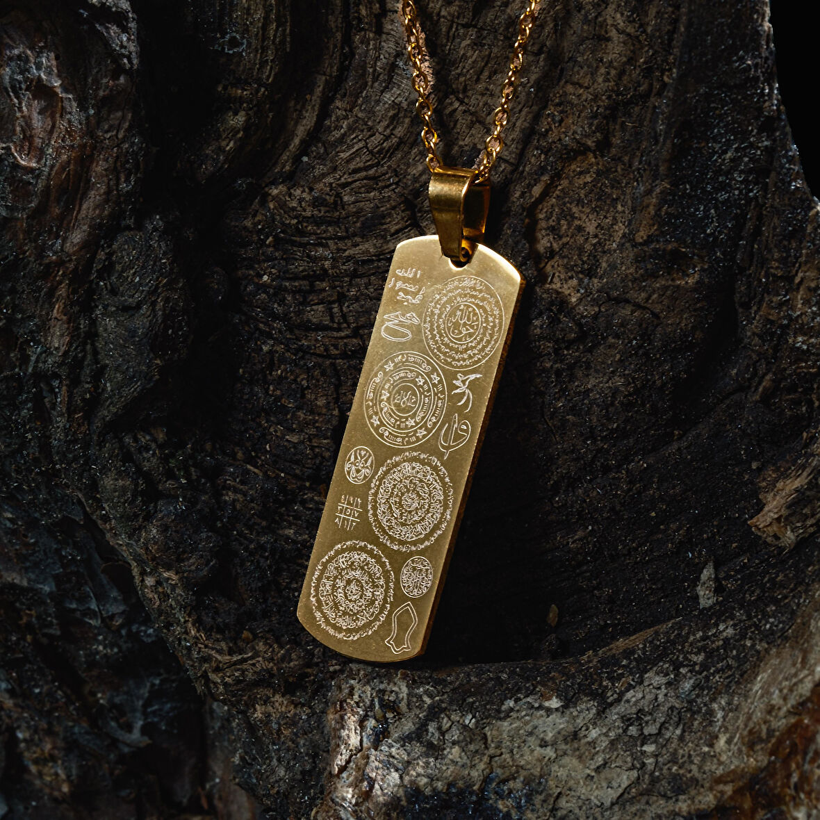 Dualı Altın Kaplama Titanyum Dikdörtgen Çelik Kolye