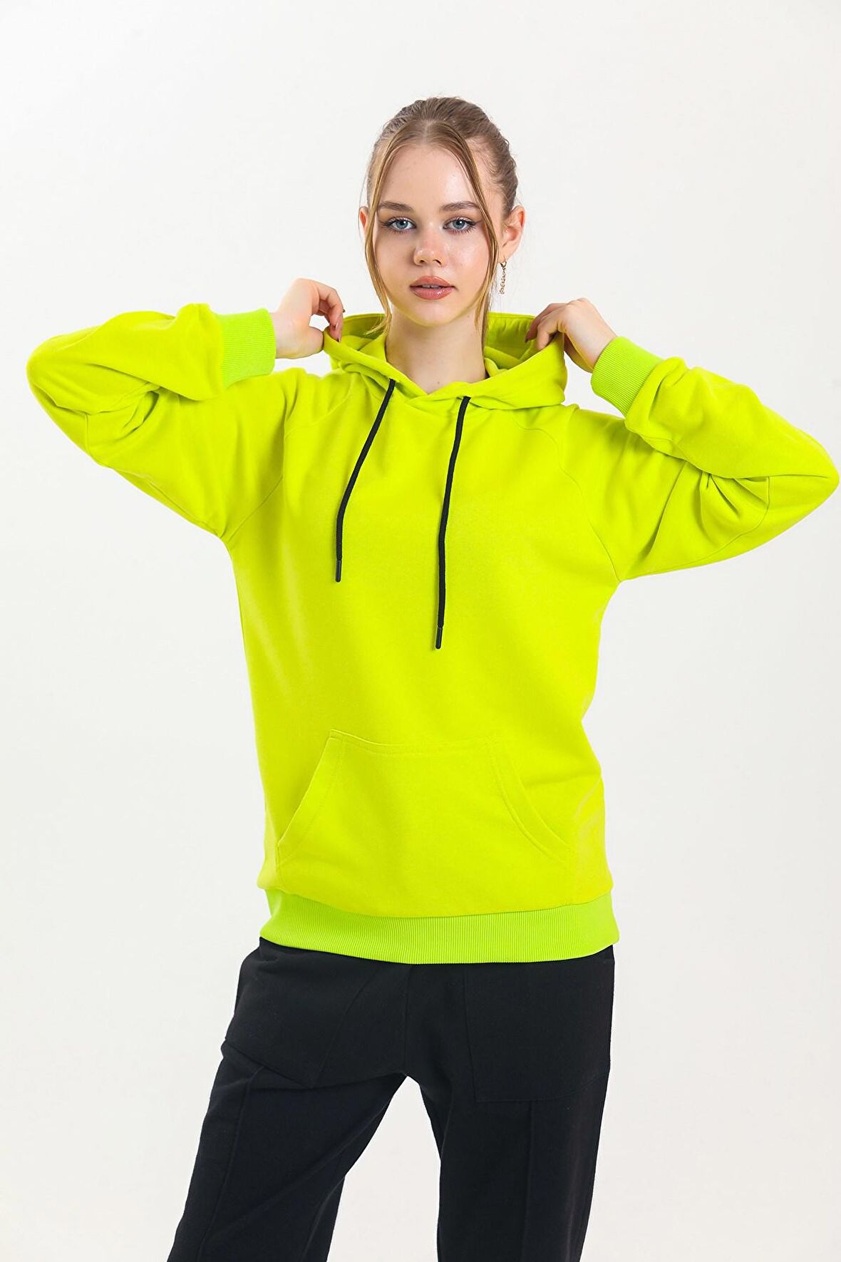 Limon Sarısı Kapüşonlu Kanguru Cepli Basic Sweatshirt