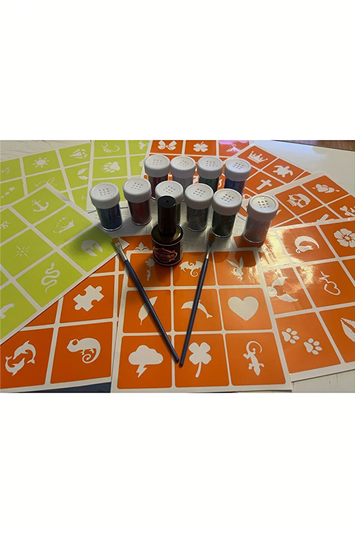 Alsepeteavm Simli Dövme Glitter Tattoo Kit 10 tüp Sim 90 şablon hediyeli Mega Paket