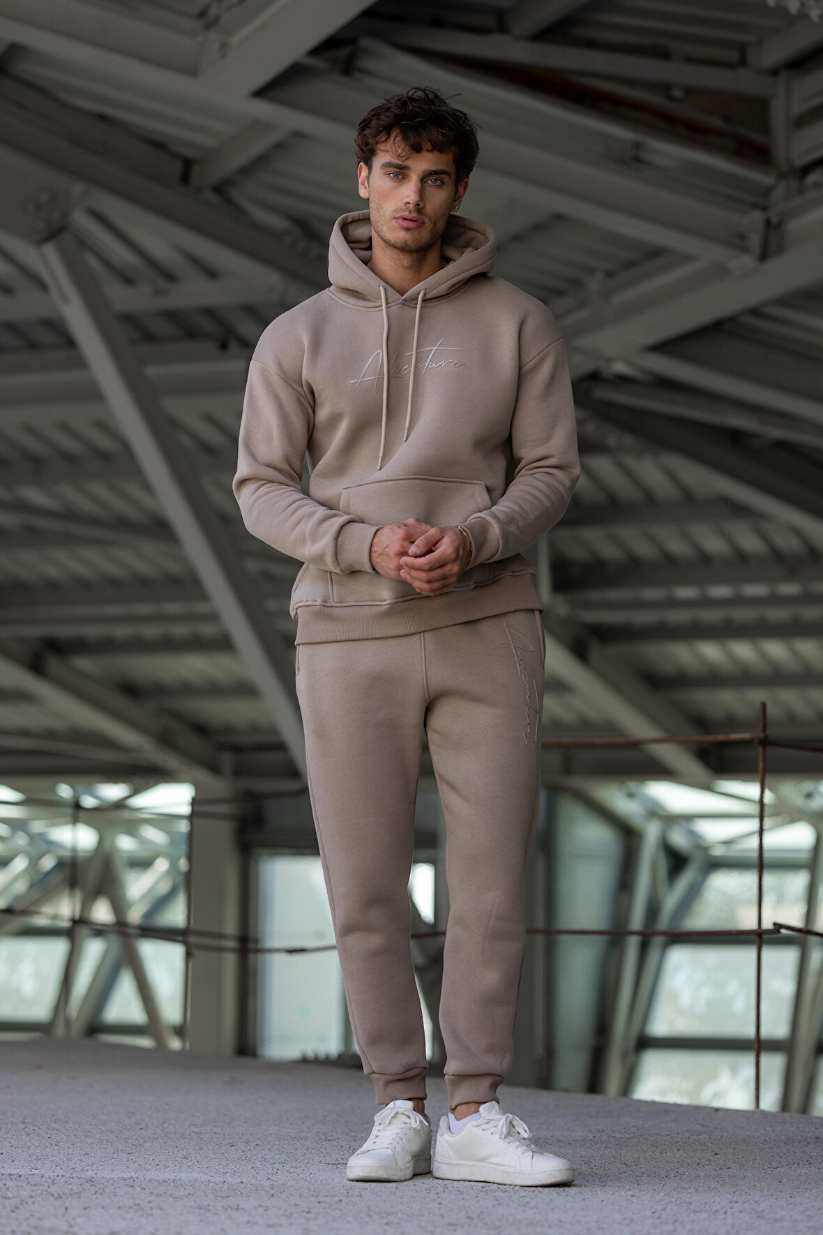 Oversize Bej Renk Kapüşonlu Eşofman Takımı