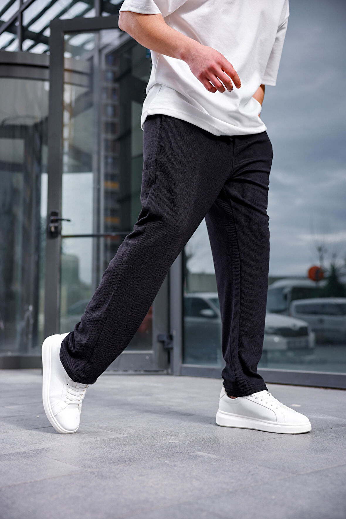 Erkek Siyah Renk Burgu Desen Örme Kumaş Baggy Pantolon