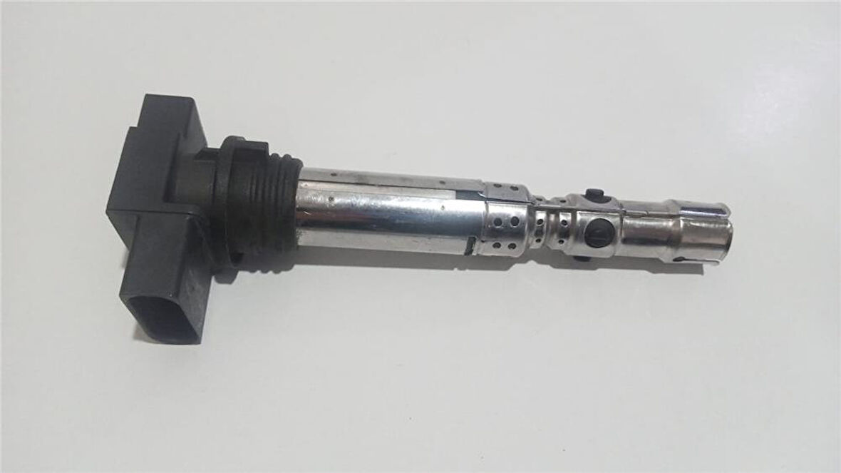 VW-OEM ATEŞLEME BOBİNİ 030905715A
