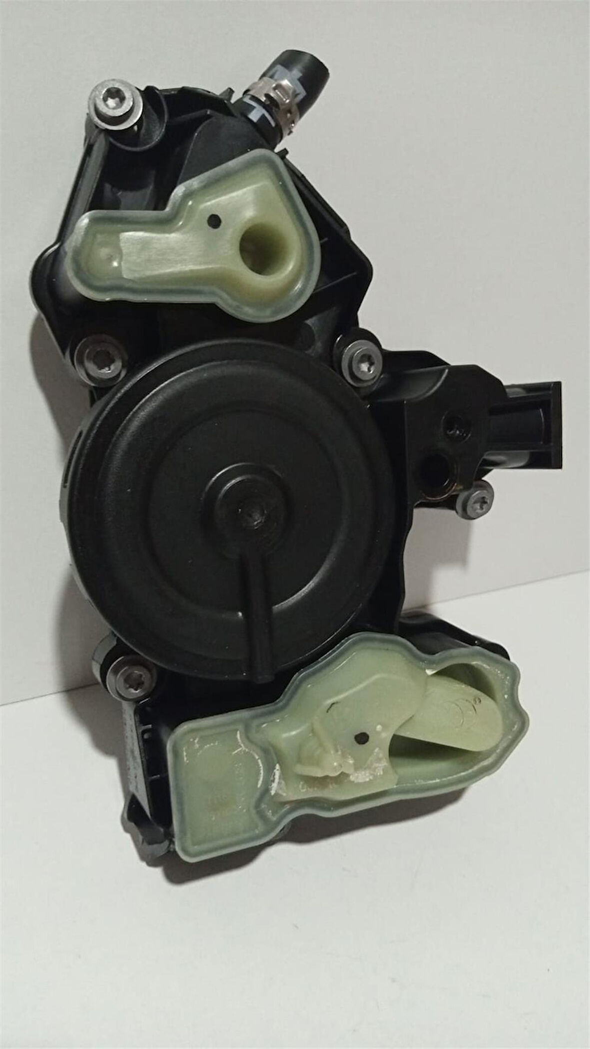 VW-OEM HAVALANDIRMA VANASI 06K103495