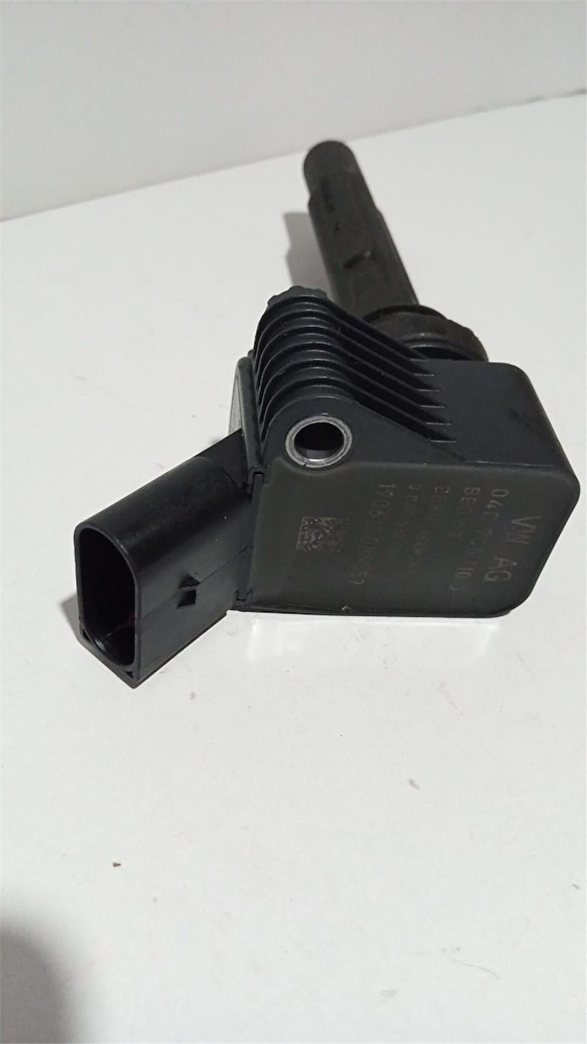 VW-OEM ATEŞLEME BOBİNİ 04E905110K