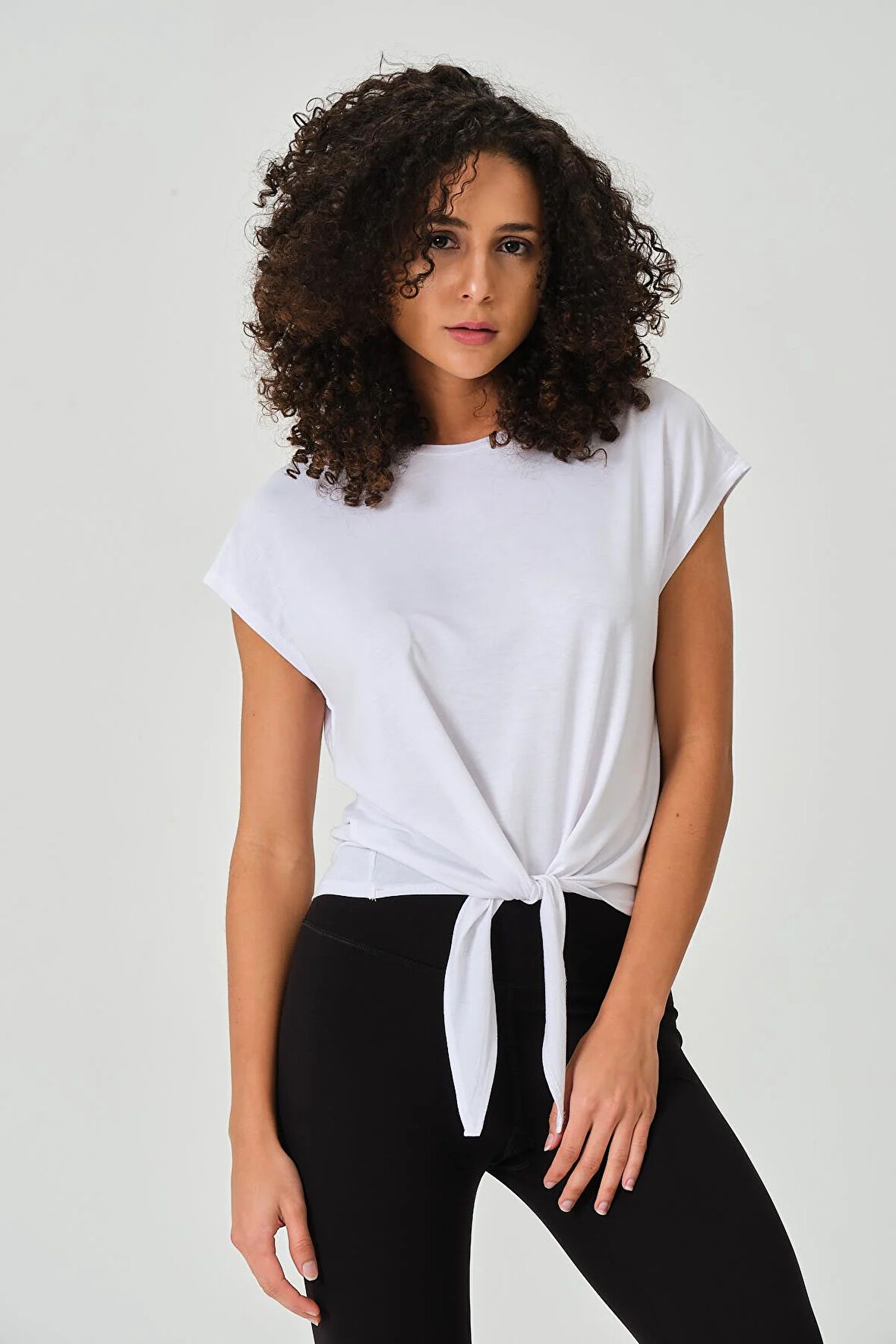 P-004933 - Kadın Basic Önden Bağlamalı Kısa Kollu Örme T-Shirt - OPTİK BEYAZ