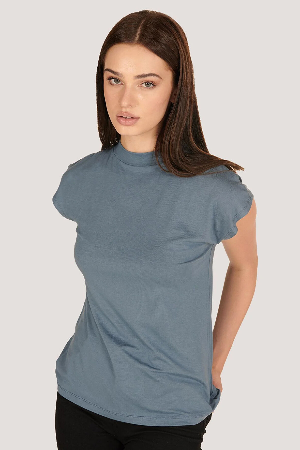 P-004932 - Kadın Kısa Kollu Yüksek Yaka Örme T-Shirt - GRİ MAVİ