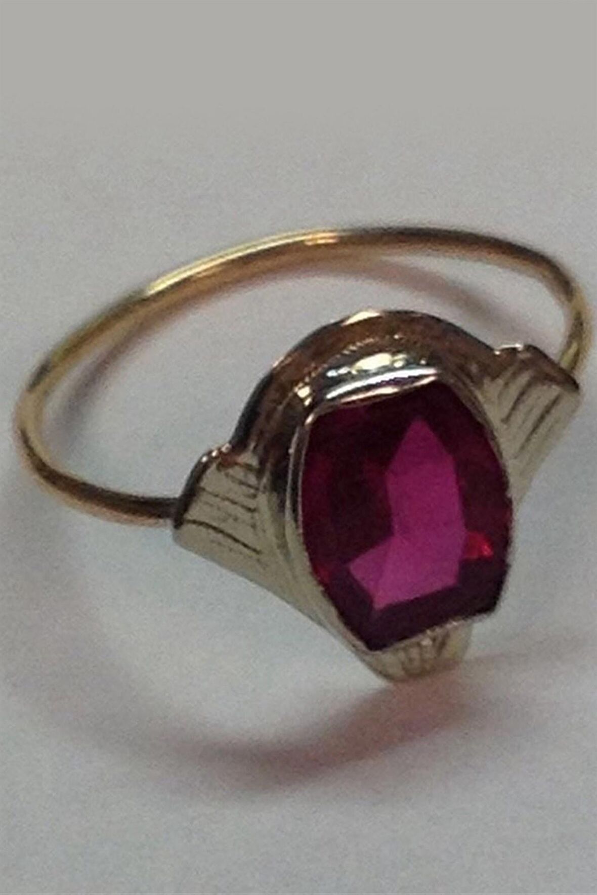 KANATLI KIRMIZI TAŞLI DOĞAL TAŞ YÜZÜK - AK455