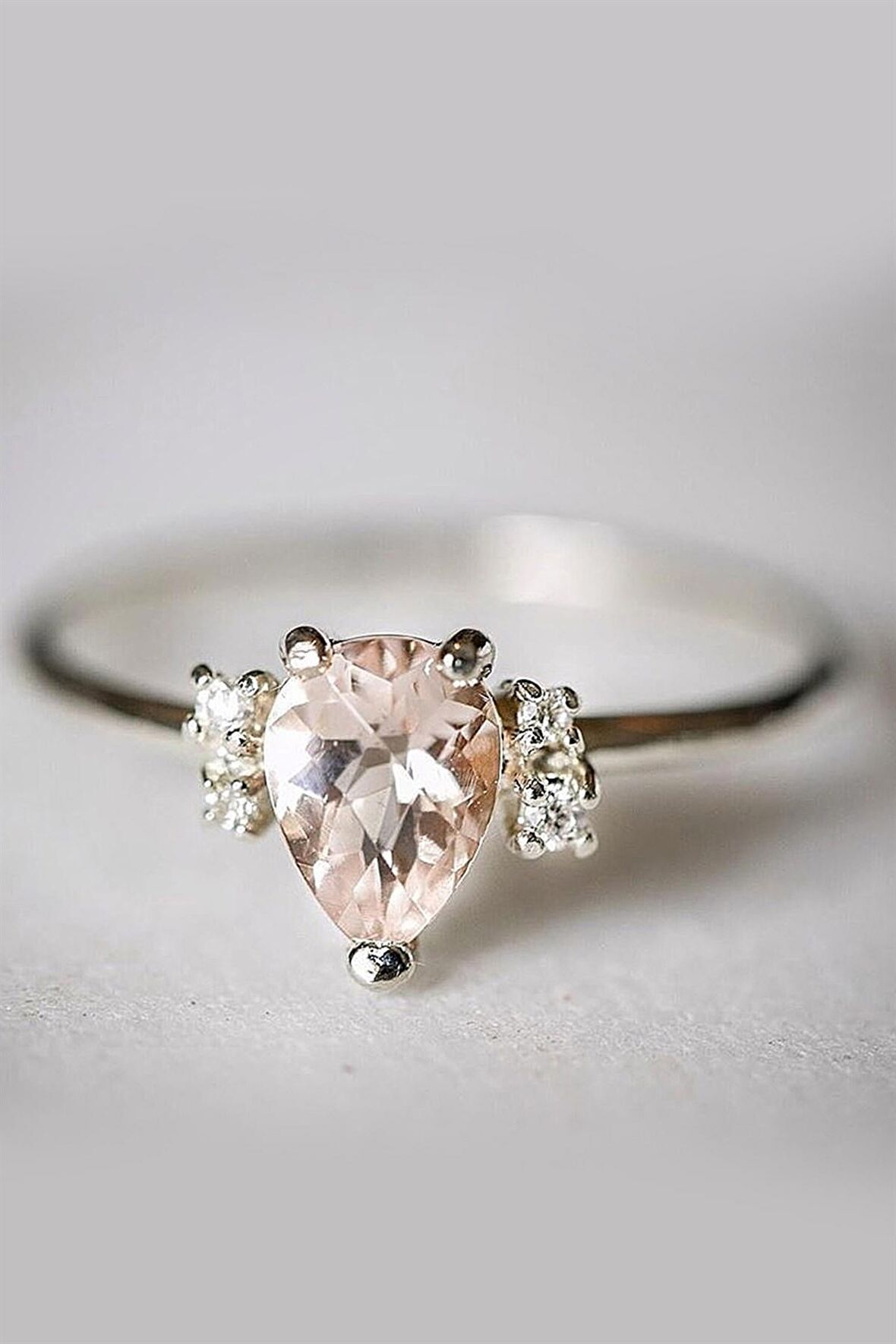 NORVEÇ PEMBE KUVARS TEKTAŞ  YÜZÜK - AK634