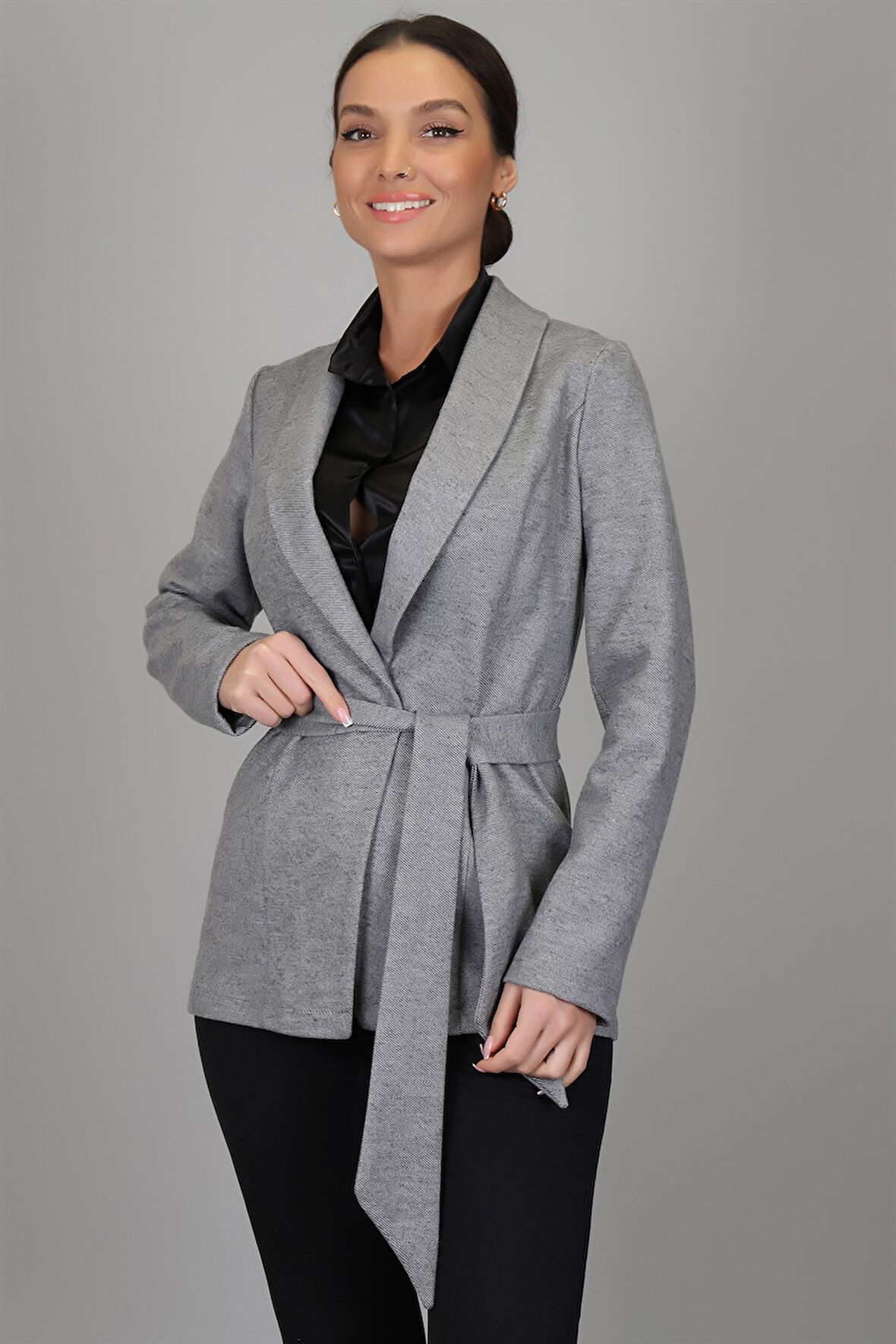 SWEETNESS Kadın Gri Diyagonal Desenli  Kemerli Astarsız Ceket 