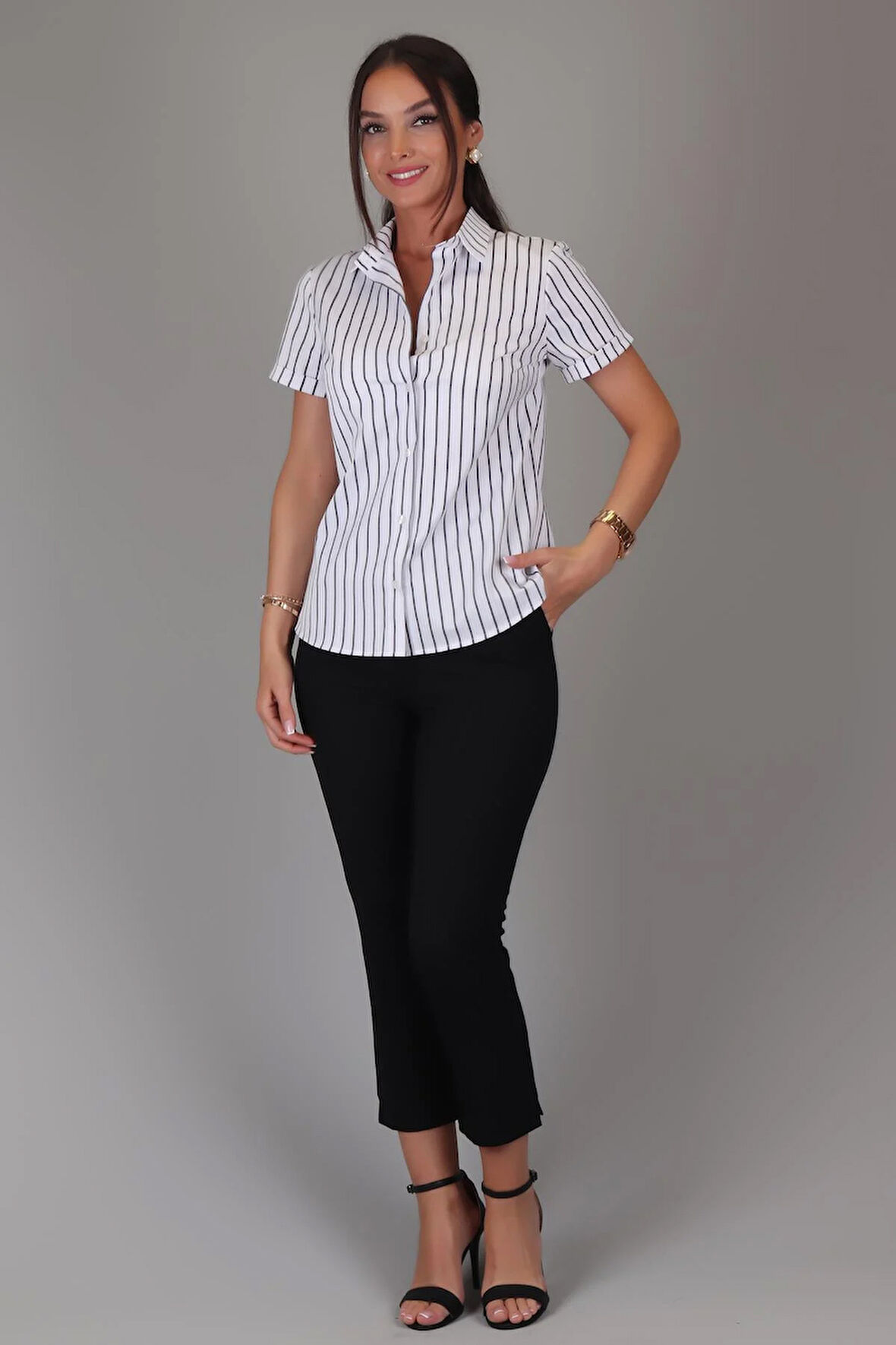 SWEETNESS Kadın Siyah Çizgili Kısa Kollu Likralı Pamuklu Klasik Gömlek DK001-3