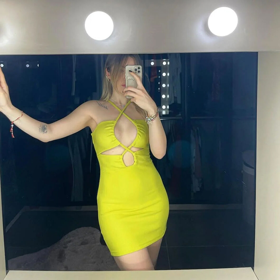 Yeşil Askılı Elbise