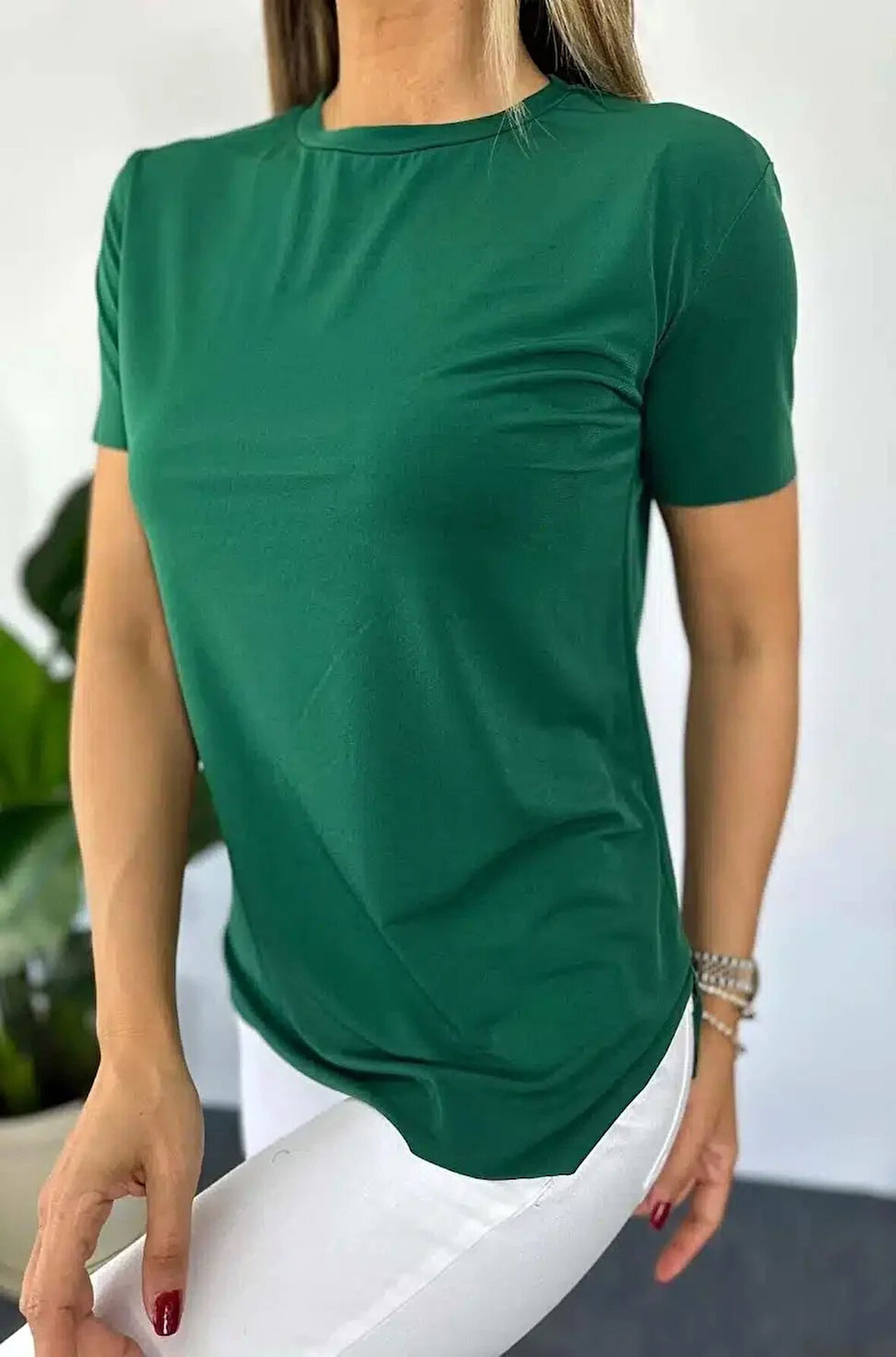 Ultra Lüx Kalite Likralı Lazer Kesim Detay Kadın Tişört Zümrüt