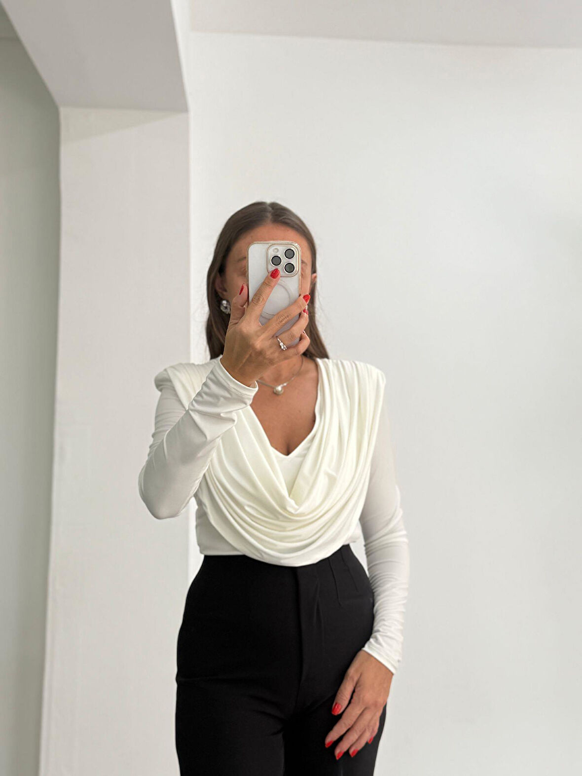 Degaje Yaka Omuz Pileli Bluz