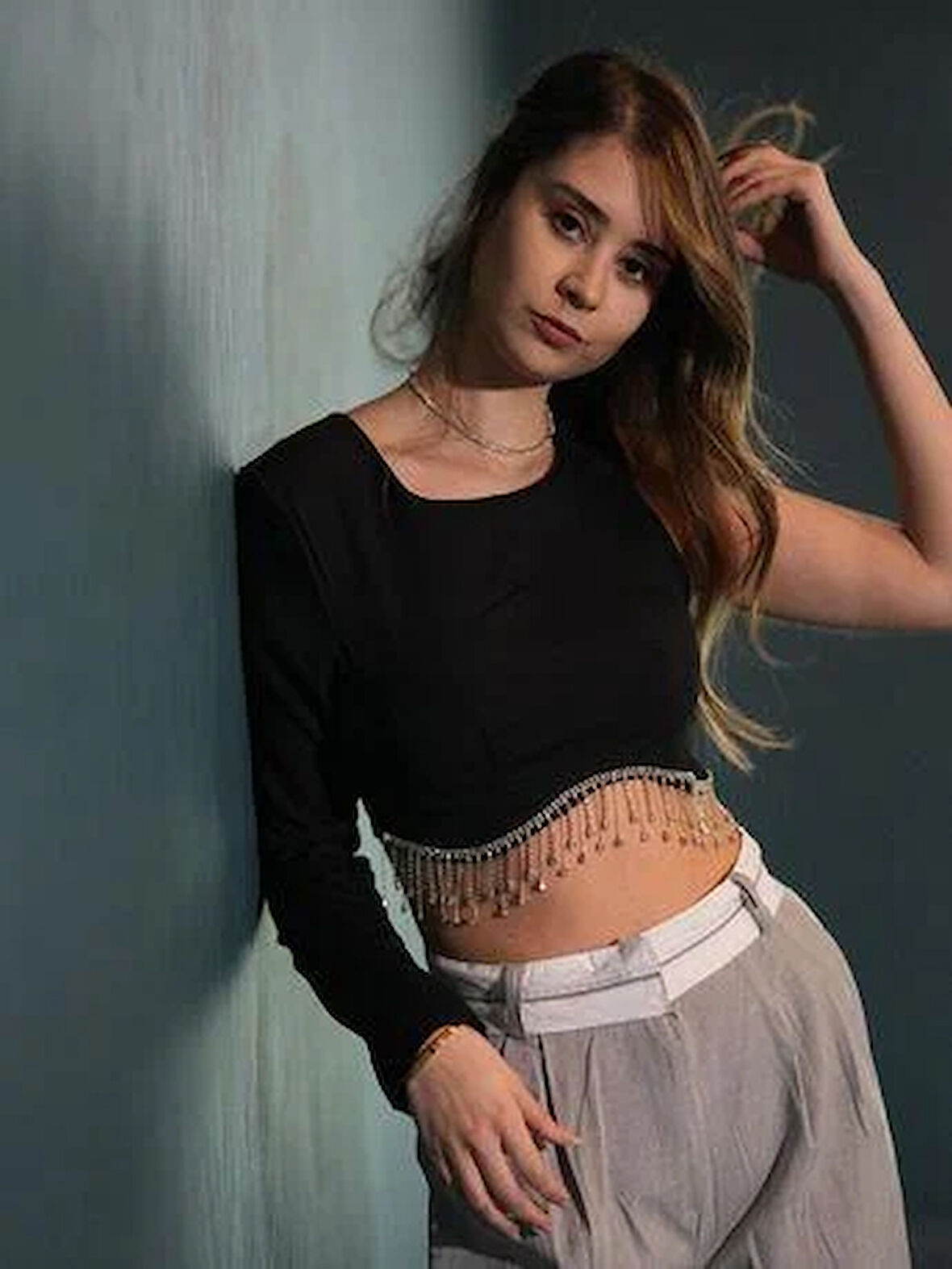 Taşlı Yandan Fermuarlı Siyah Crop