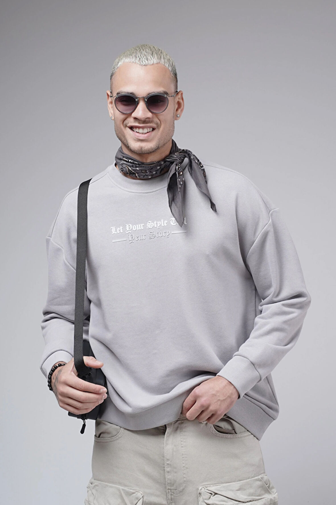 Oversize Kalıp Baskılı Yaka Kol Ribanalı Sweat