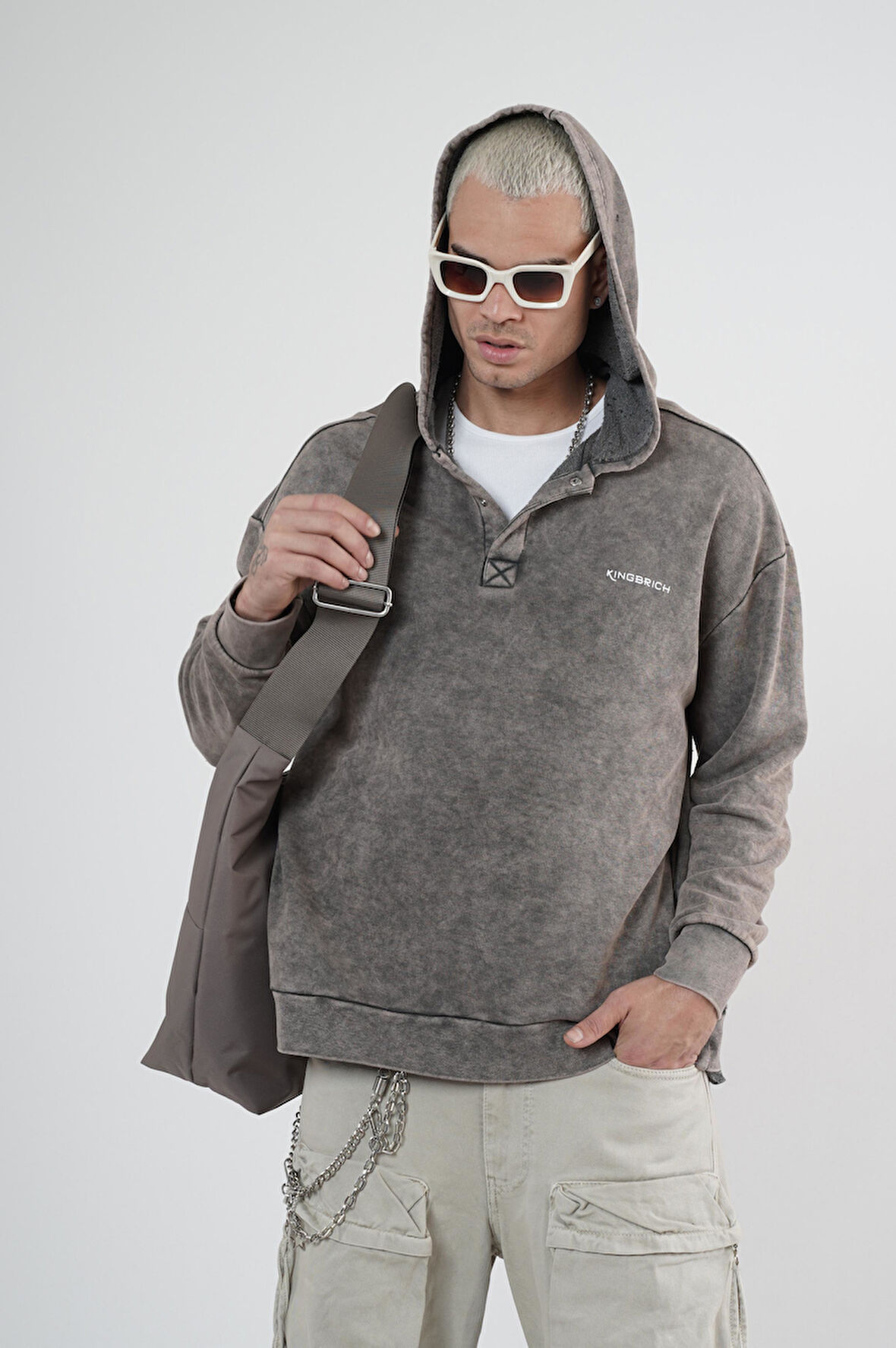 Kapüşonlu Çıt Çıt Detaylı Yıkamalı Oversiza Kalıp Sweatshirt