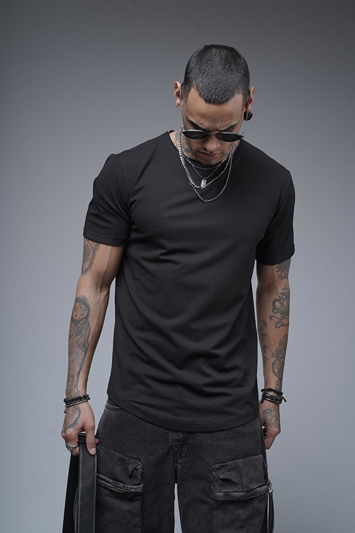 Pis Yaka Kolu Katlamalı Regular Kalıp Düz Basic Erkek Tişört