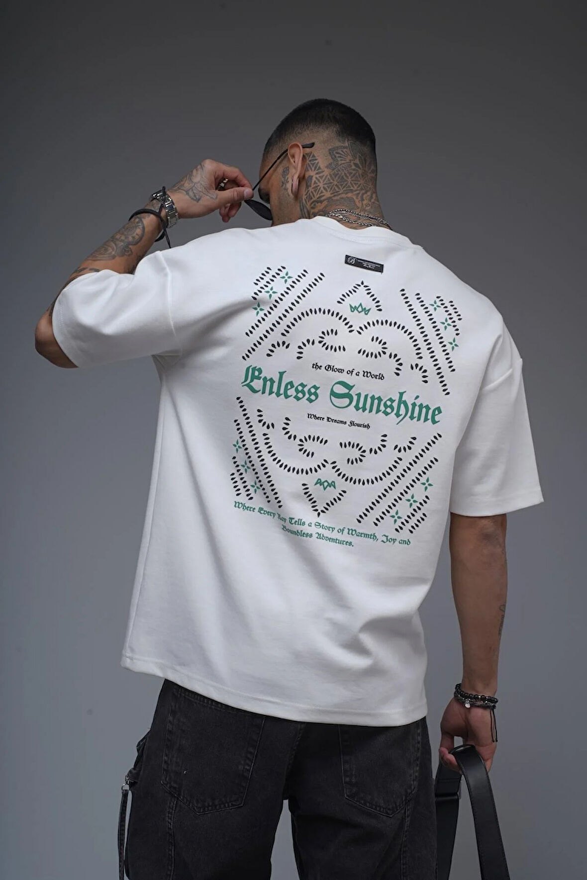 Bisiklet Yaka Sırtı Damla Baskılı Oversize Kalıp Unisex Tişört