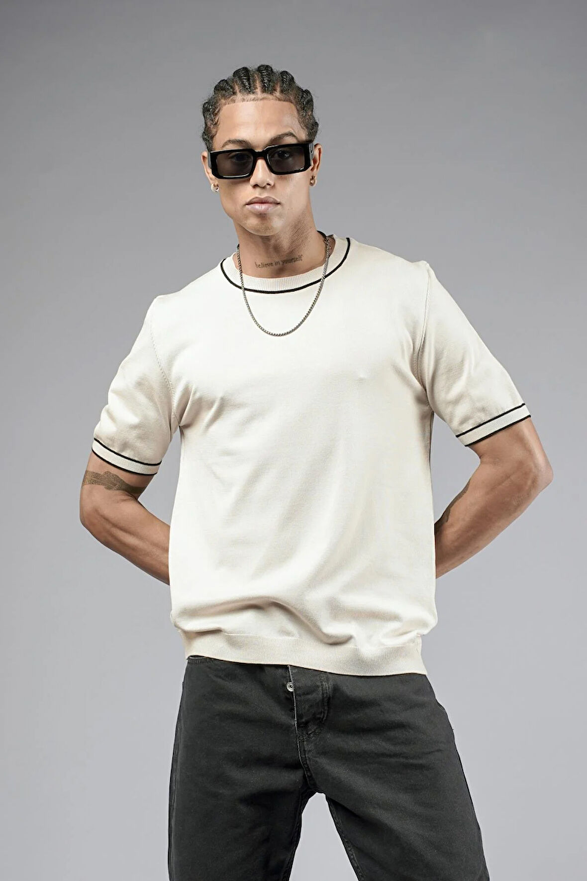 Bisiklet Yaka Ribanalı Regular Kalıp Triko Tişört