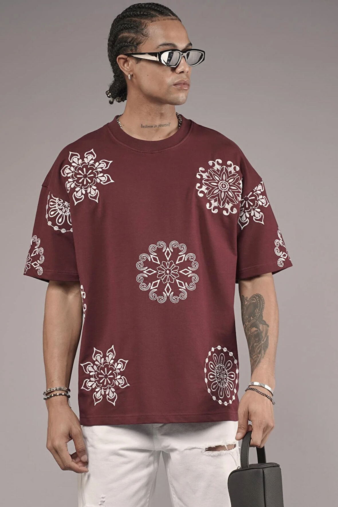 Nakış Detaylı Oversize Kalıp Unisex Tişört