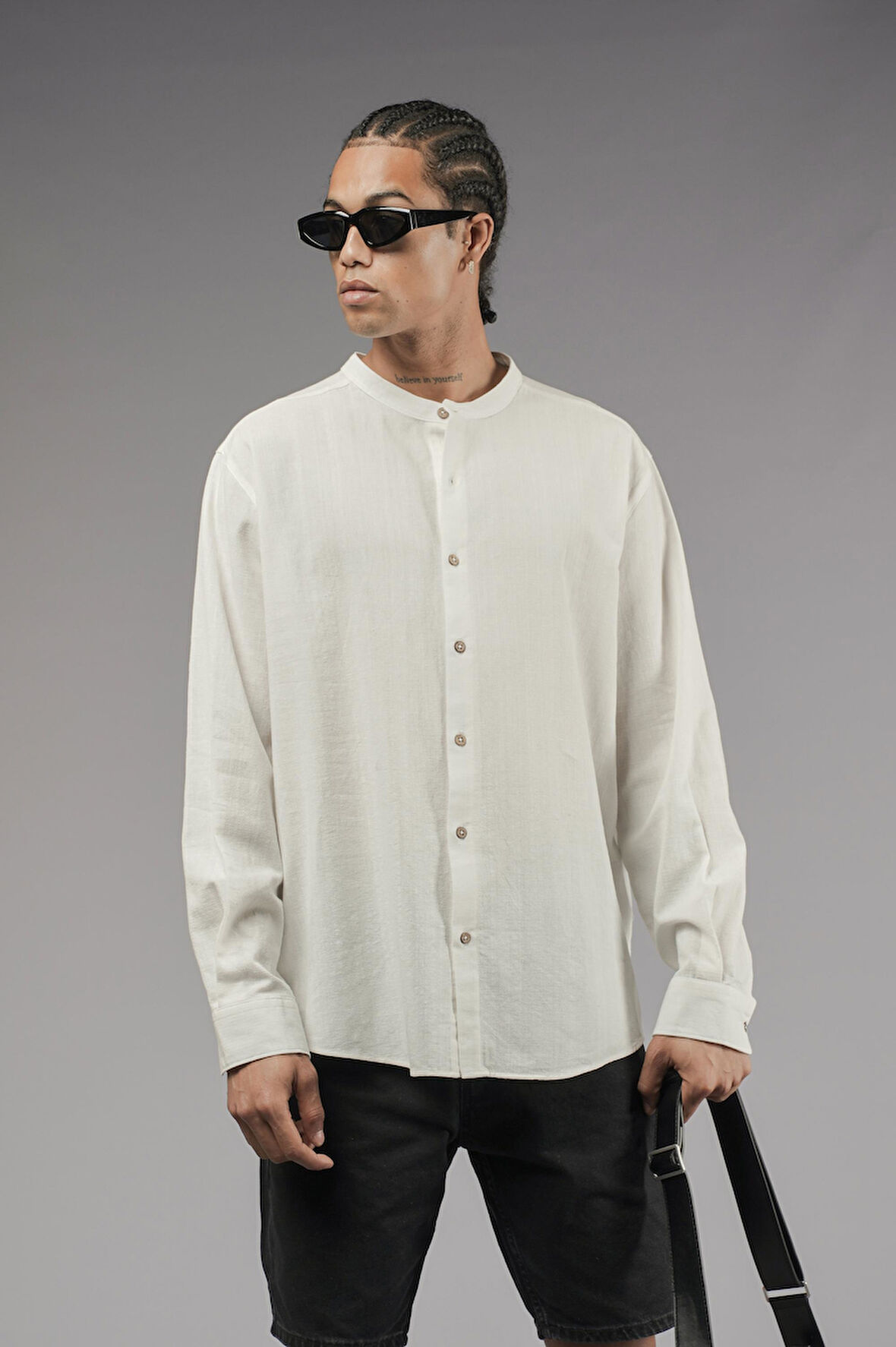 Regular Kalıp Hakim Yaka Keten Gömlek