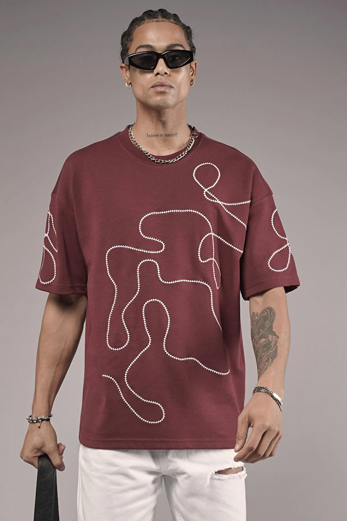 Bisiklet Yaka Nakış Detaylı Oversize Kalıp Unisex Tişört