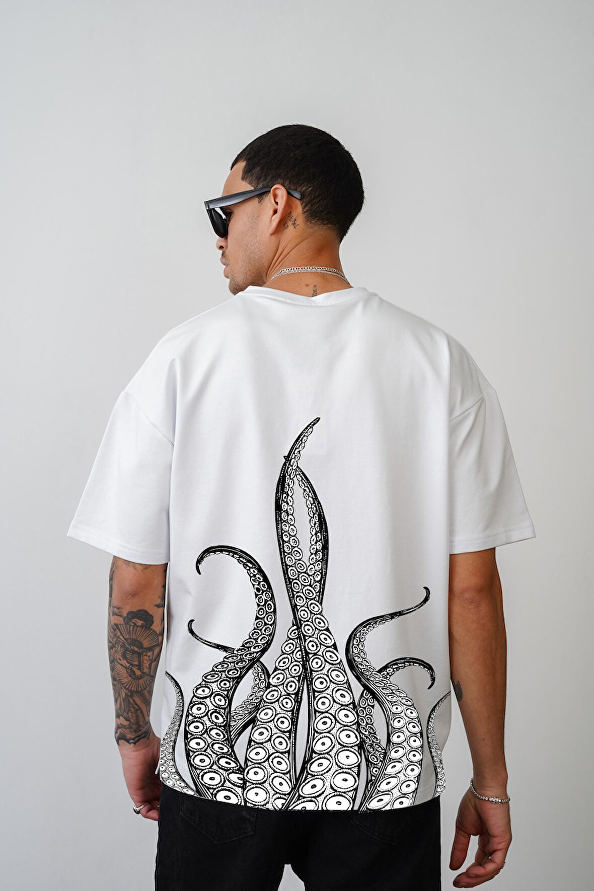 Ahtapot Baskılı Unisex Ekru Oversize Tişört