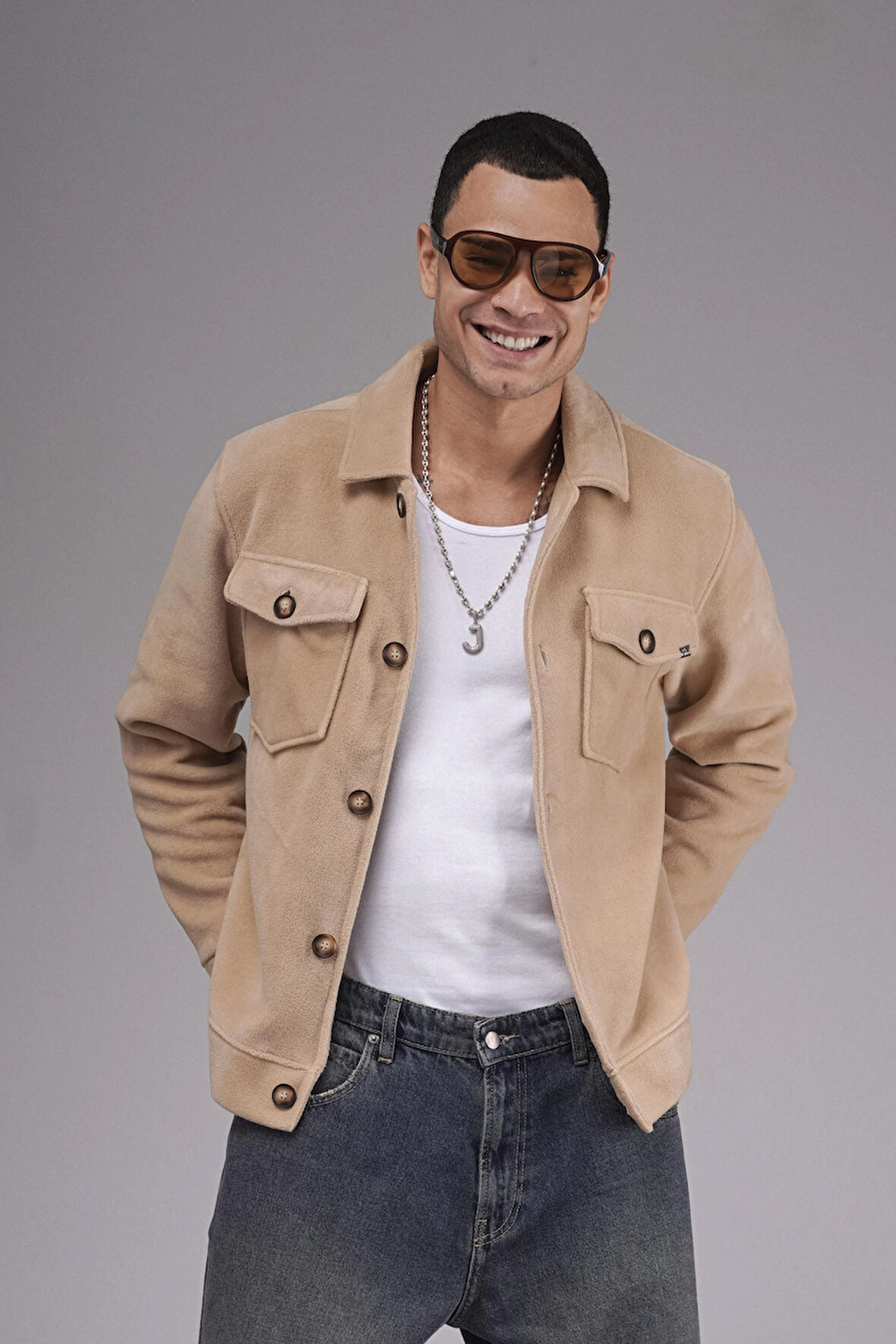 Regular Kalıp Cepli Düz Kaşe Erkek Gömlek