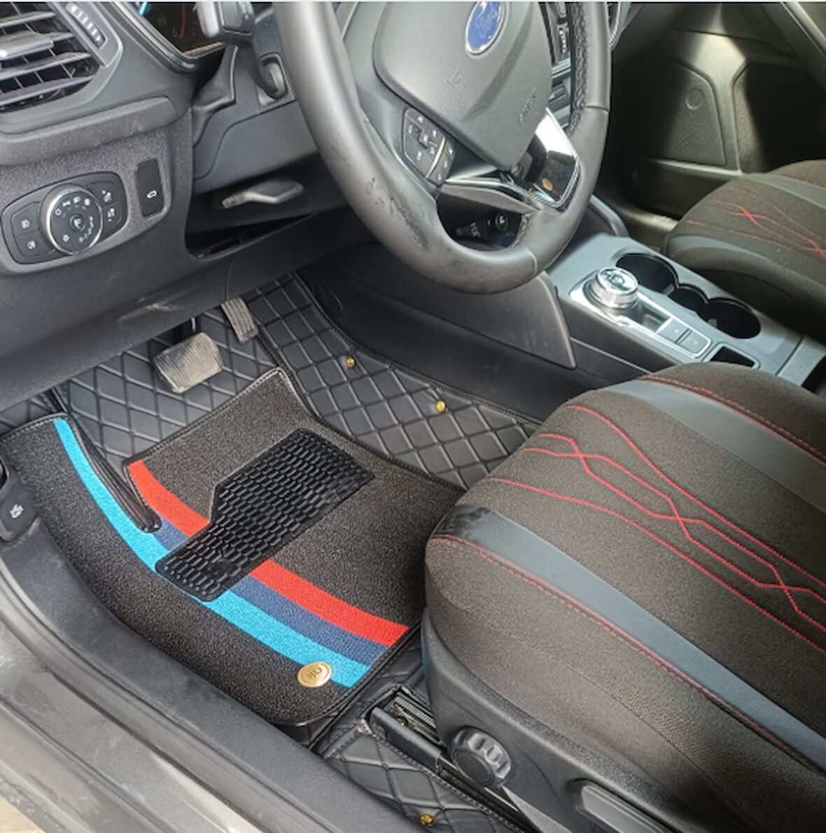 Ford Focus 2019-2025 Arası Aracına Özel 8d Çift Katmanlı Havuzlu Paspas Takımı