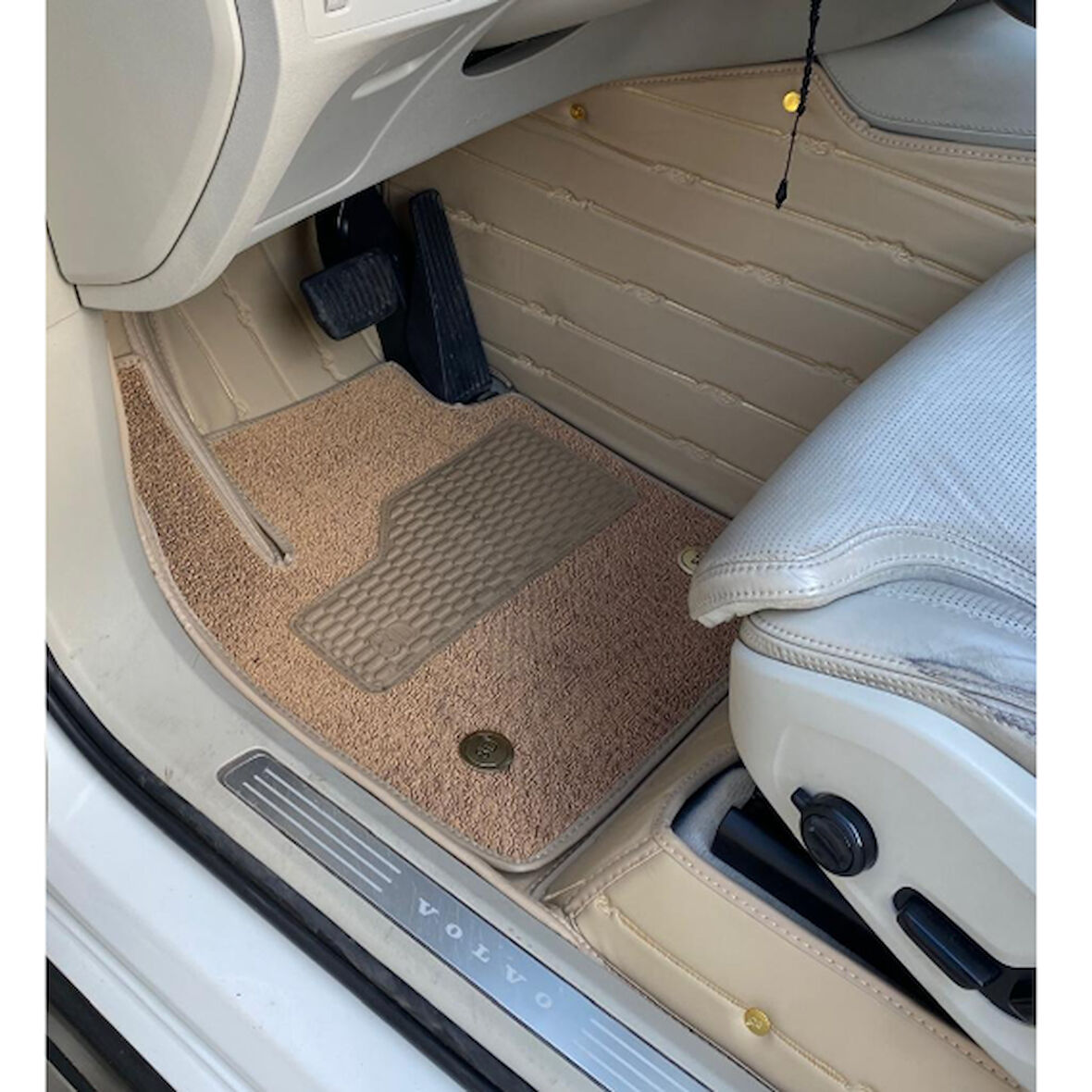 Volvo XC90 2015-2025 Arası 5 kişilik Araca Özel 8d Çift Katmanlı Havuzlu Paspas takımı 