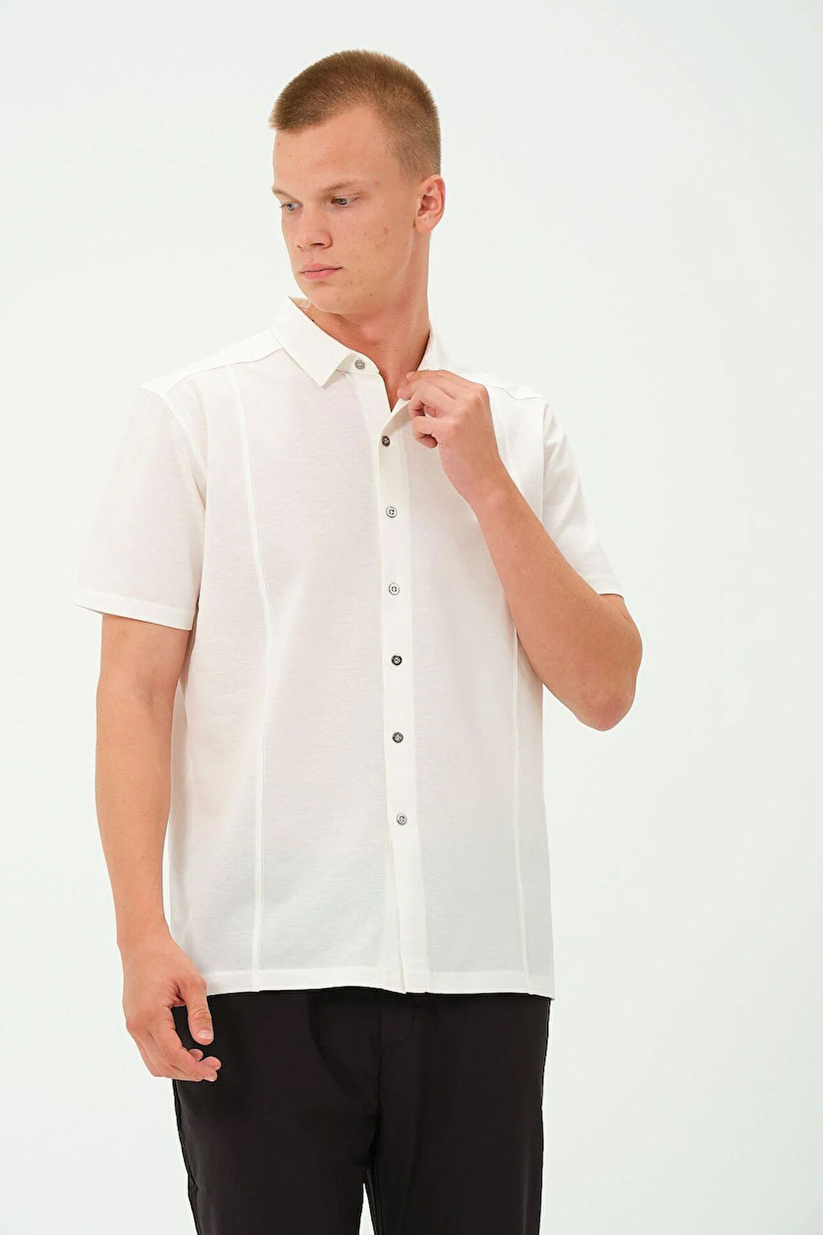 Erkek Metal Düğmeli Yazlık Kısa kollu Gömlek