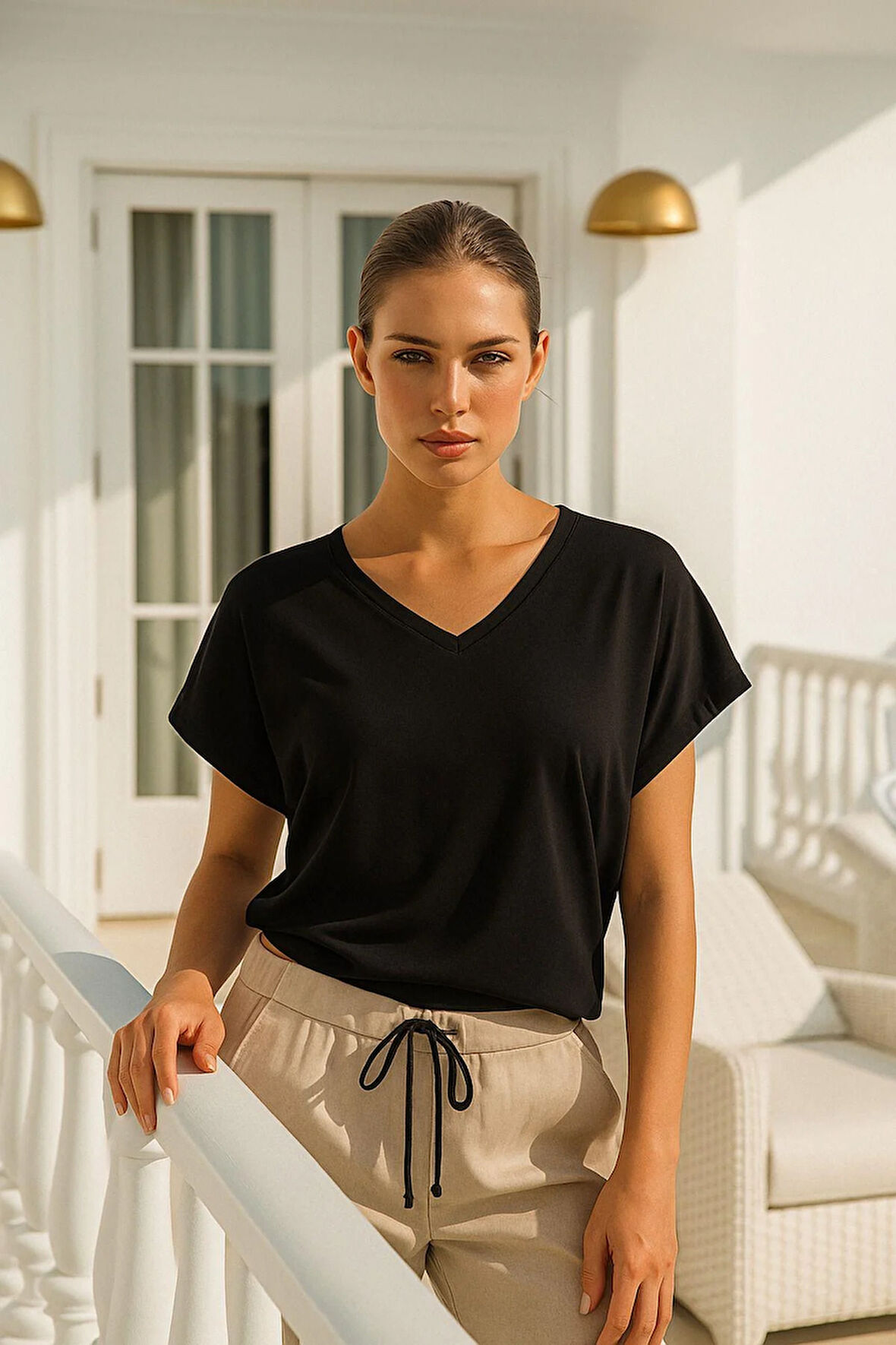 Kadın Siyah Viskon Ön Arka V Yakalı T-shirt Yarasa Kol Relaxed Bluz