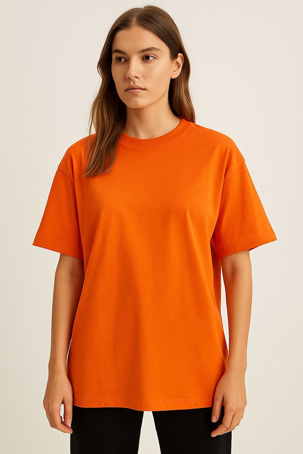 Kadın Kiremit %100 Pamuk Oversize Basic Tişört – Rahat Kalıp Relaxed Bisiklet Yaka T-shirt