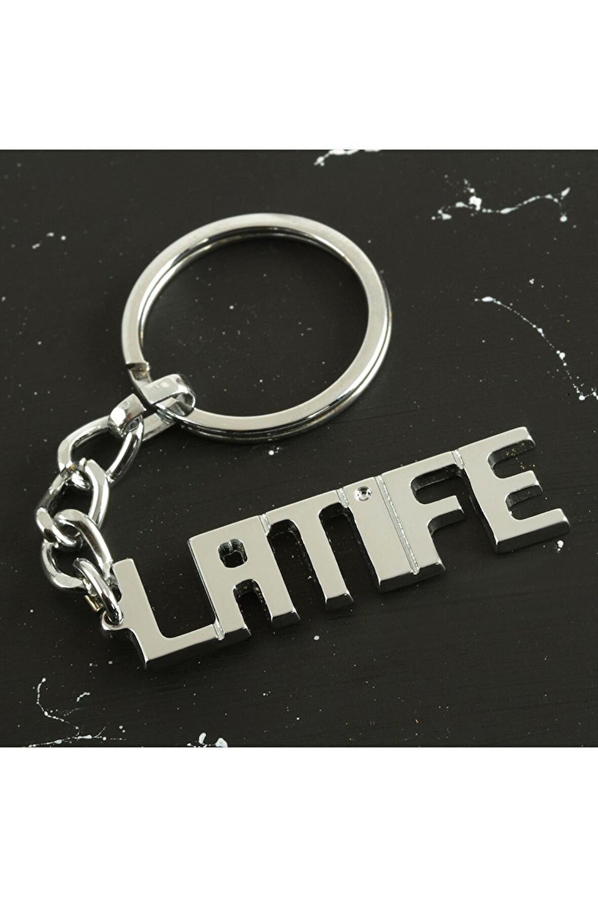 Latife İsimli Anahtarlık