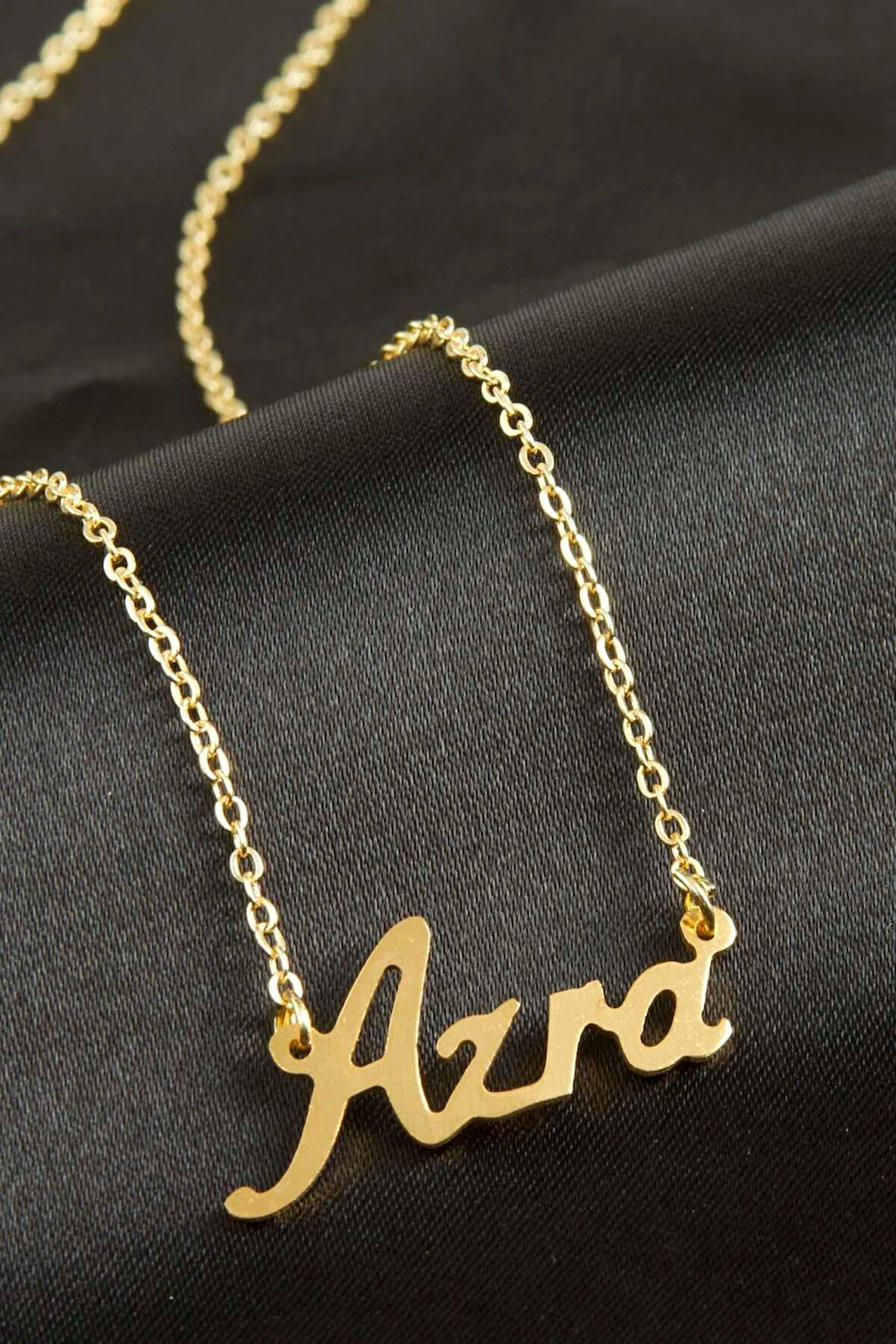 Azra isimli kolye (Kişiye Özel)