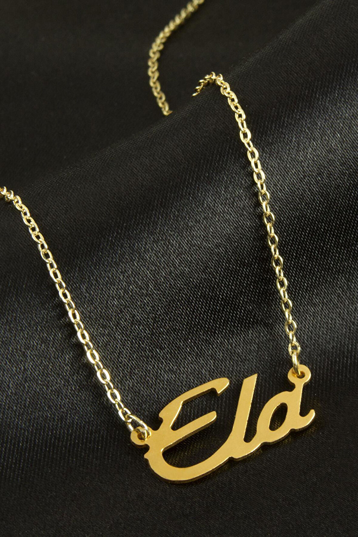 Ela isimli kolye (Kişiye Özel)