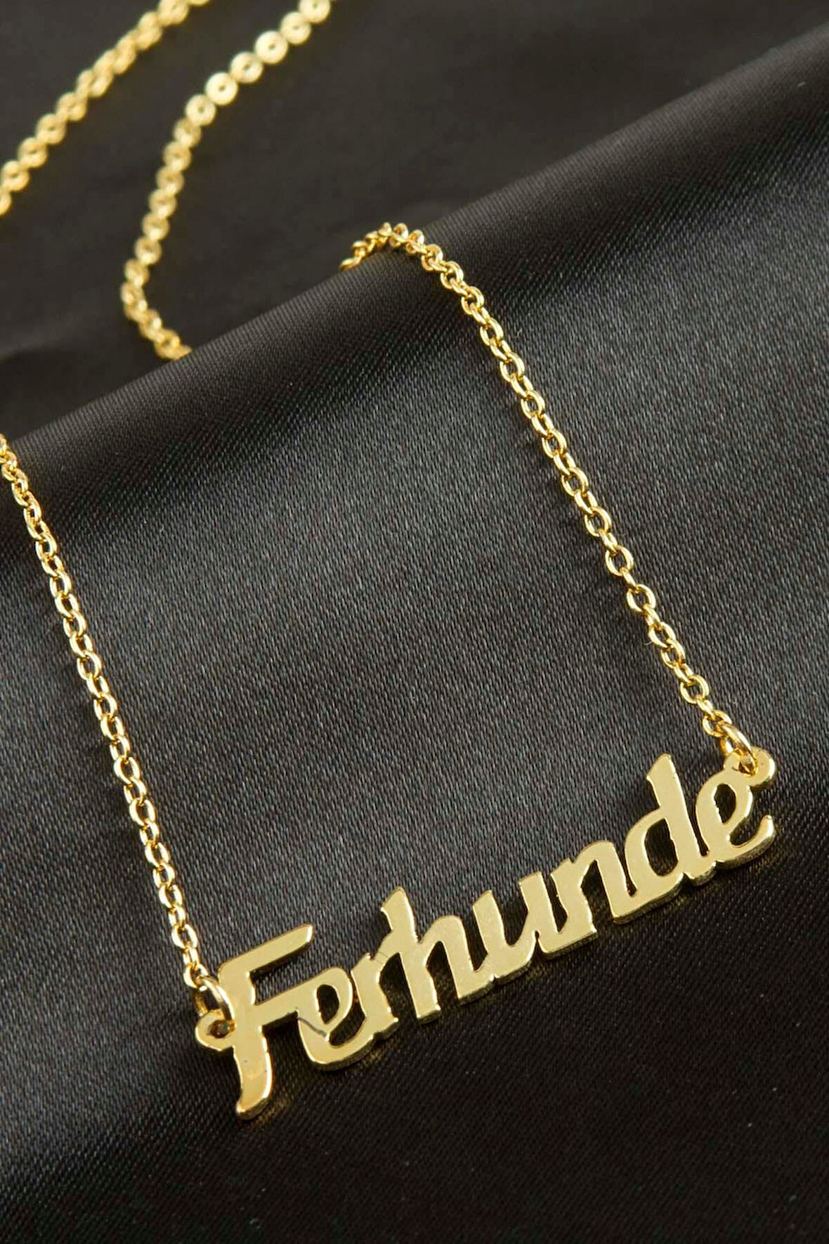 Ferhunde isimli kolye (Kişiye Özel)