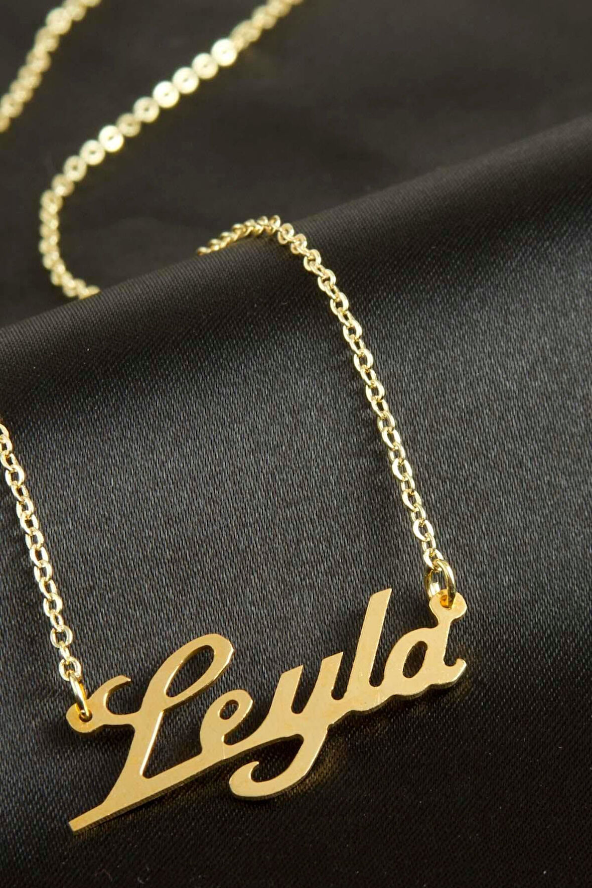 Leyla isimli kolye (Kişiye Özel)