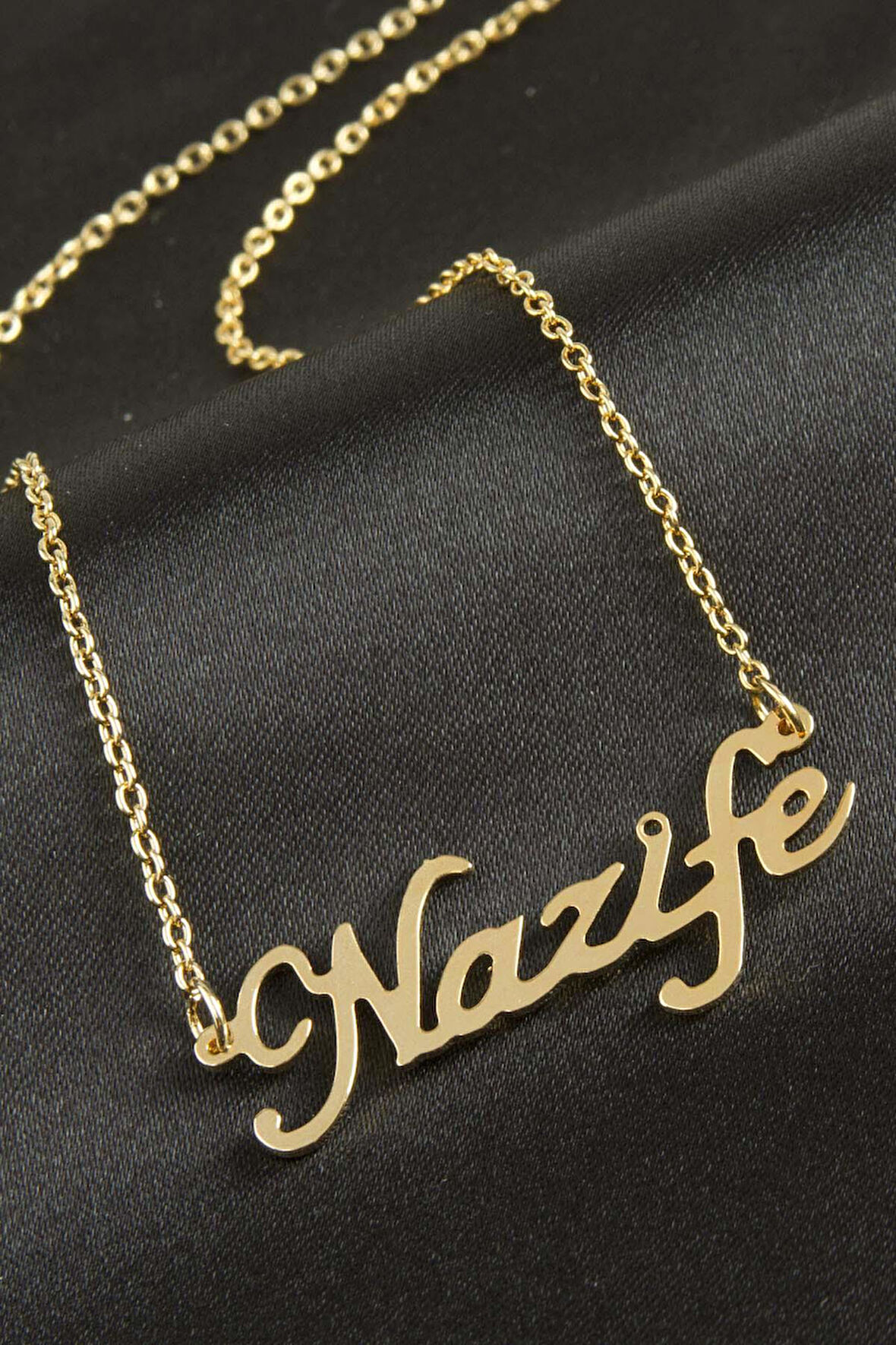 Nazife isimli kolye (Kişiye Özel)