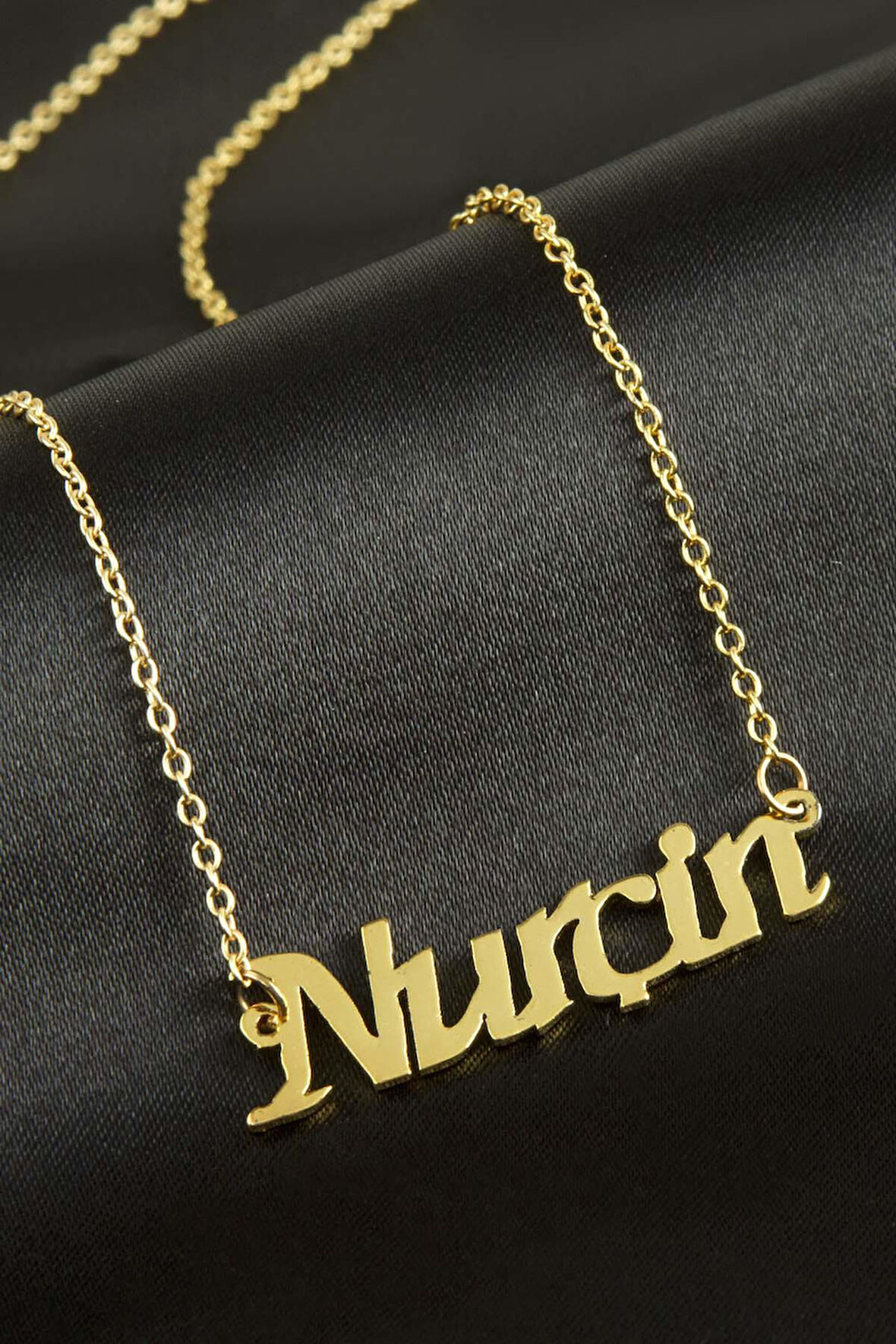 Nurçin isimli kolye (Kişiye Özel)