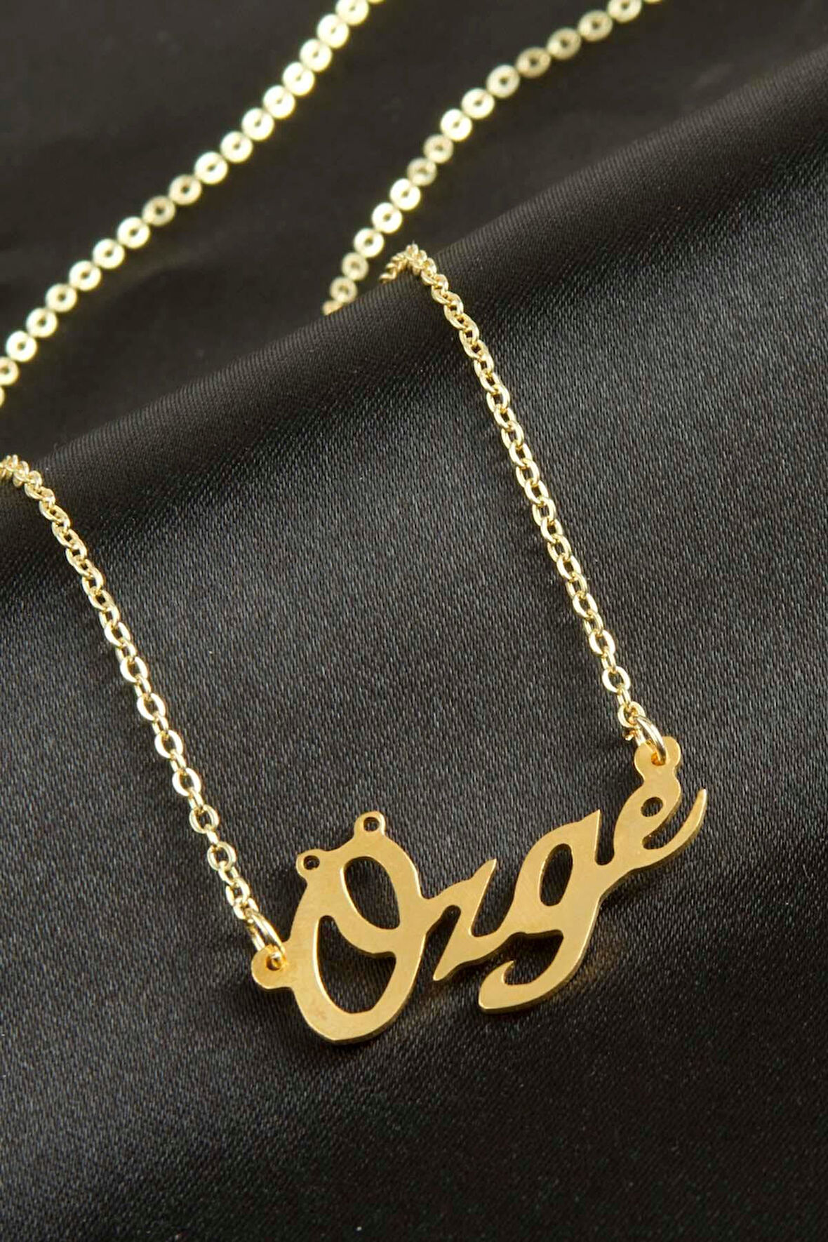 Özge isimli kolye (Kişiye Özel)