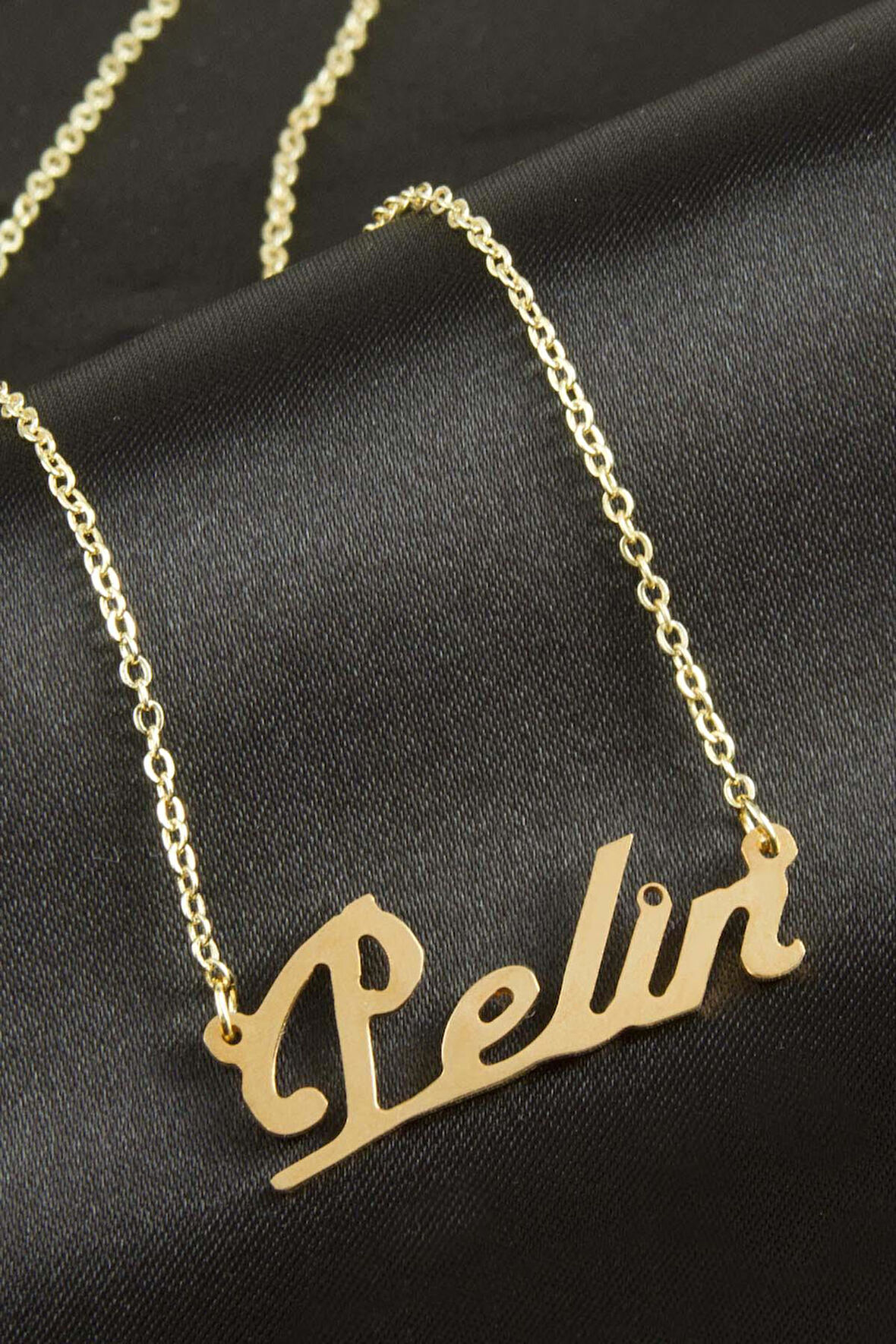 Pelin isimli kolye (Kişiye Özel)