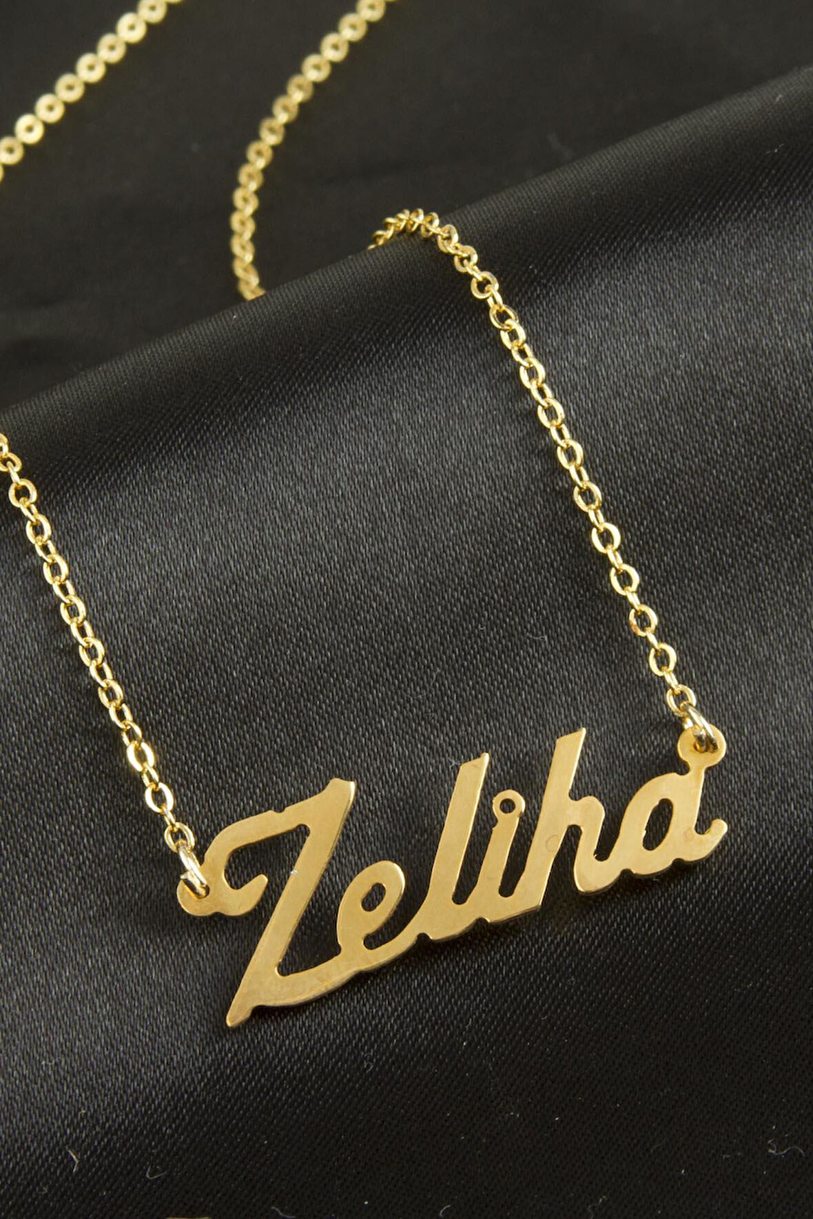 Zeliha isimli kolye (Kişiye Özel)