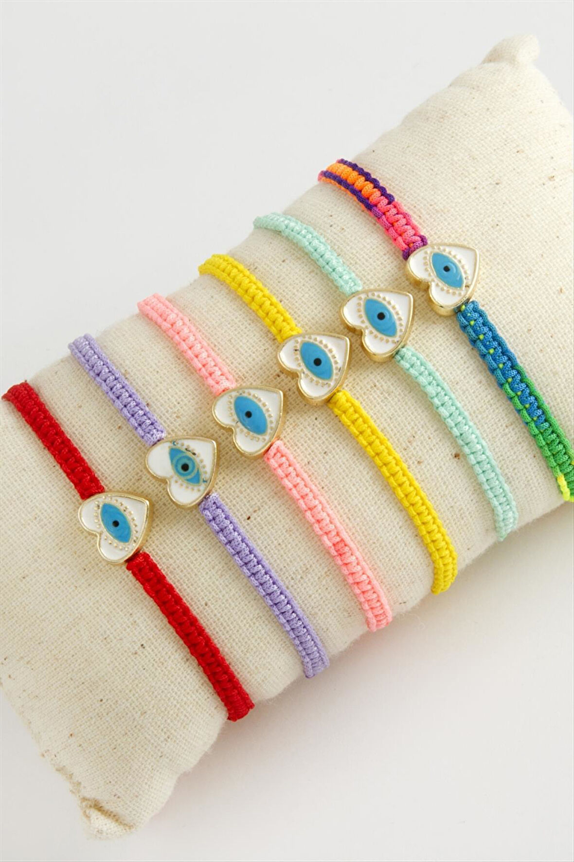 Kalp Göz Makrome Örgülü Bileklik